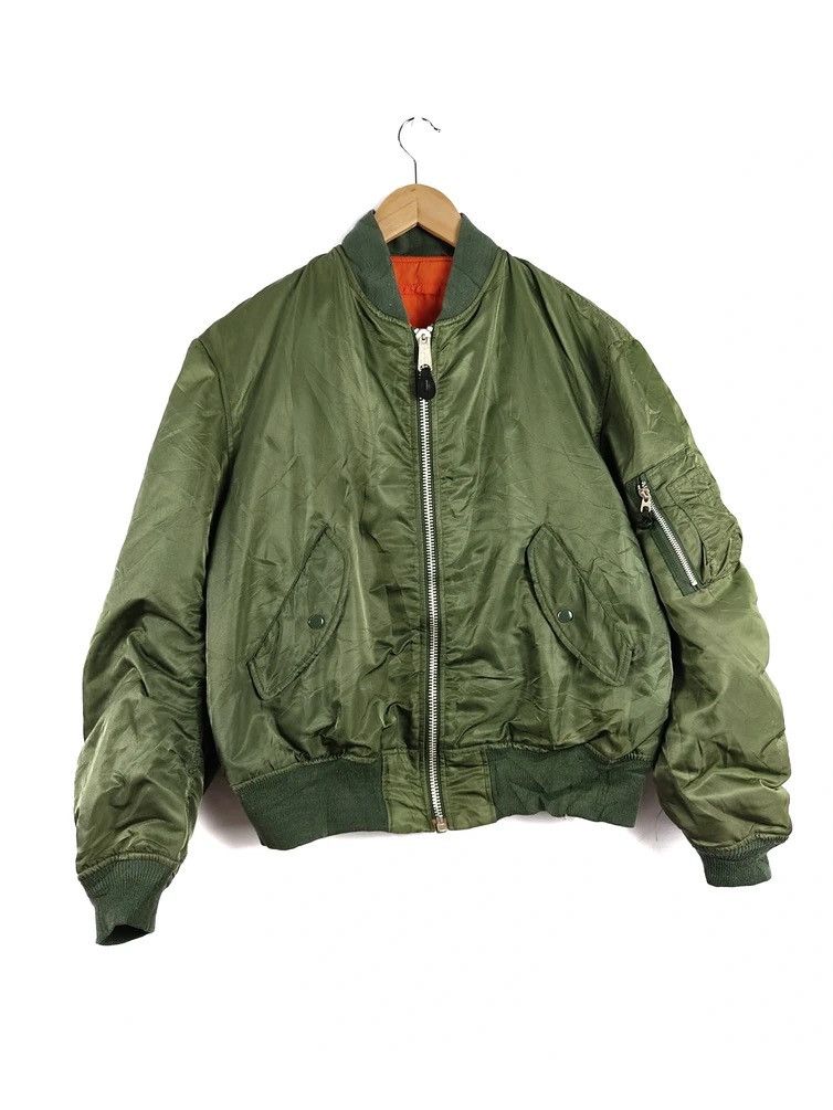 Vintage Vintage alpha industri Bomber Jacket Size US M / EU 48-50 / 2 - 1 Thumbnail