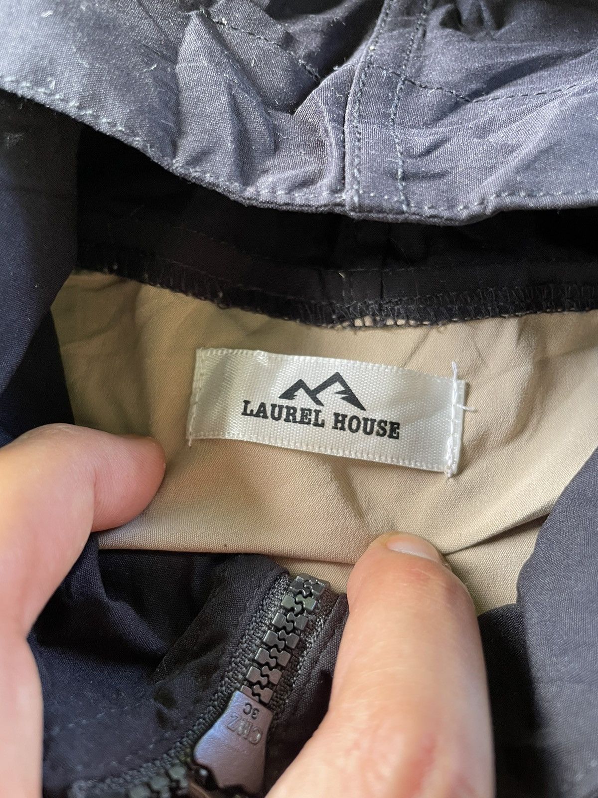 💥Laurel House Outdoor Windbreker Hoodie