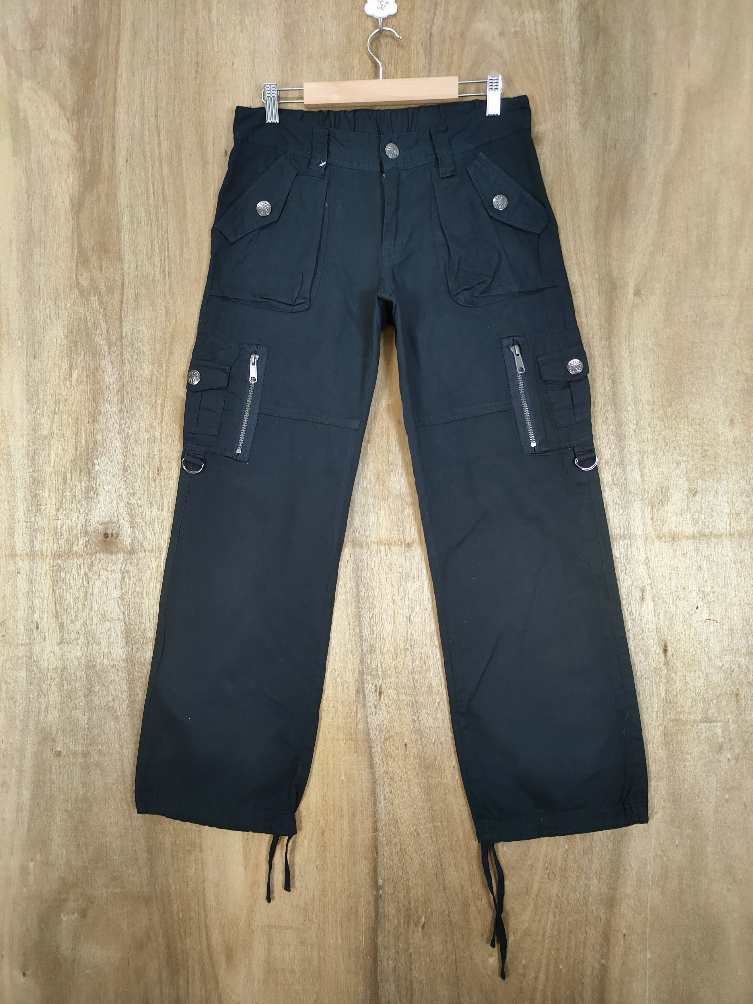 Japanese Brand JAPANESE BRAND BLACK CARGO PANTS Size US 29 - 1 Thumbnail