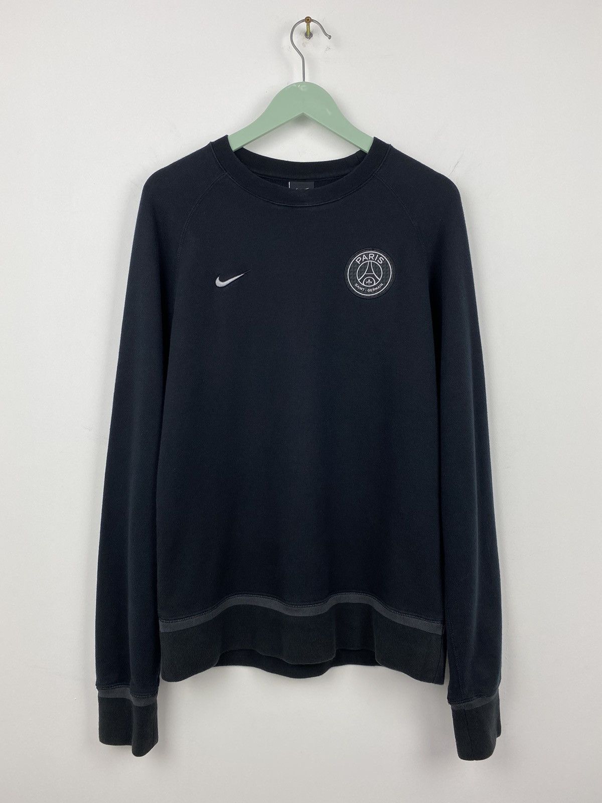 nike soccer sweatshirt