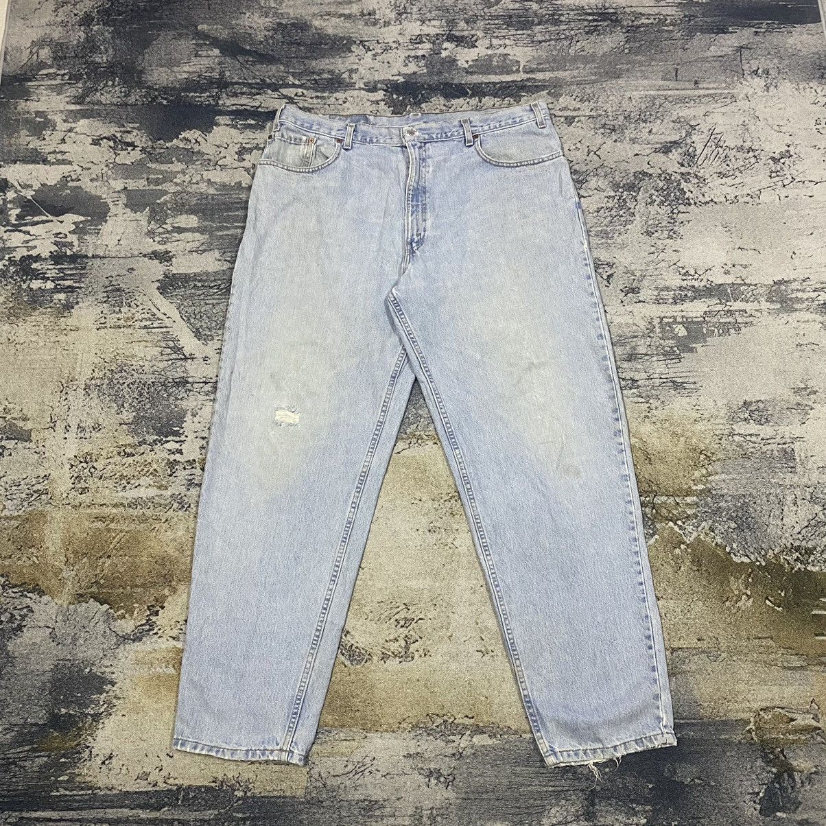 Jean × Levi's × Vintage Vintage Levis 560 90s Stright Faded Light Washed Jeans Size US 40 / EU 56 - 1 Thumbnail