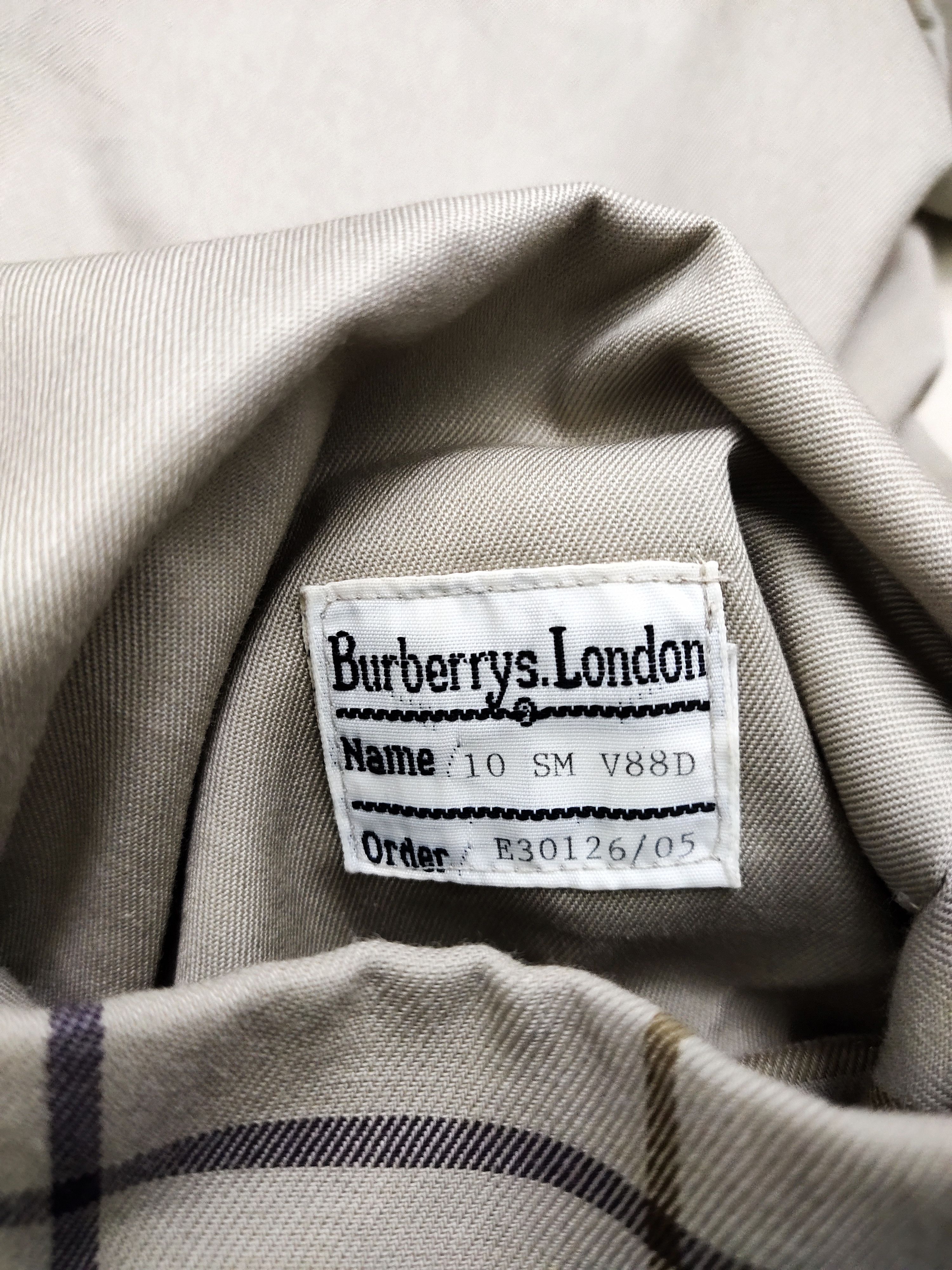 Burberry Rare!! Vintage Burberry Short Trench Coat / Jacket Size US M / EU 48-50 / 2 - 8 Thumbnail