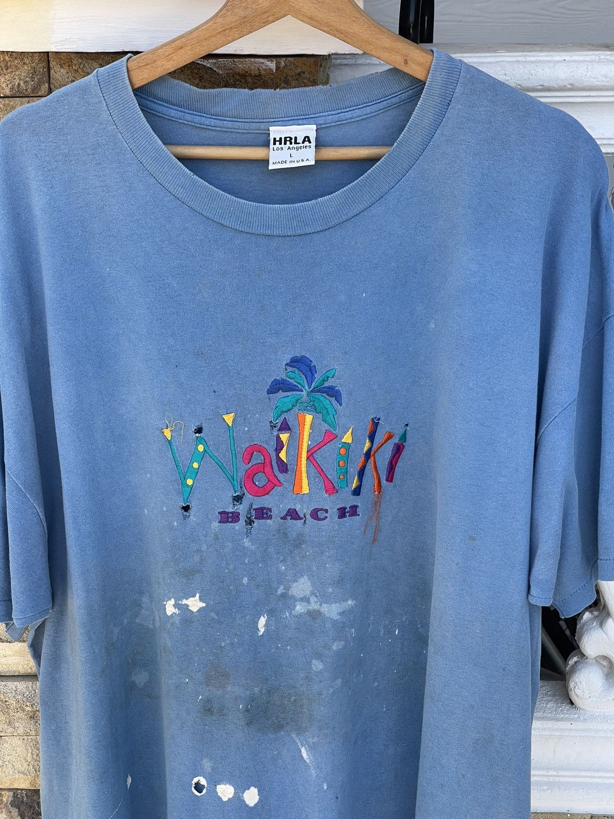 Last Drop🔥Steals🔥Vintage 90s Waikiki Beach Thrashed T Shirt