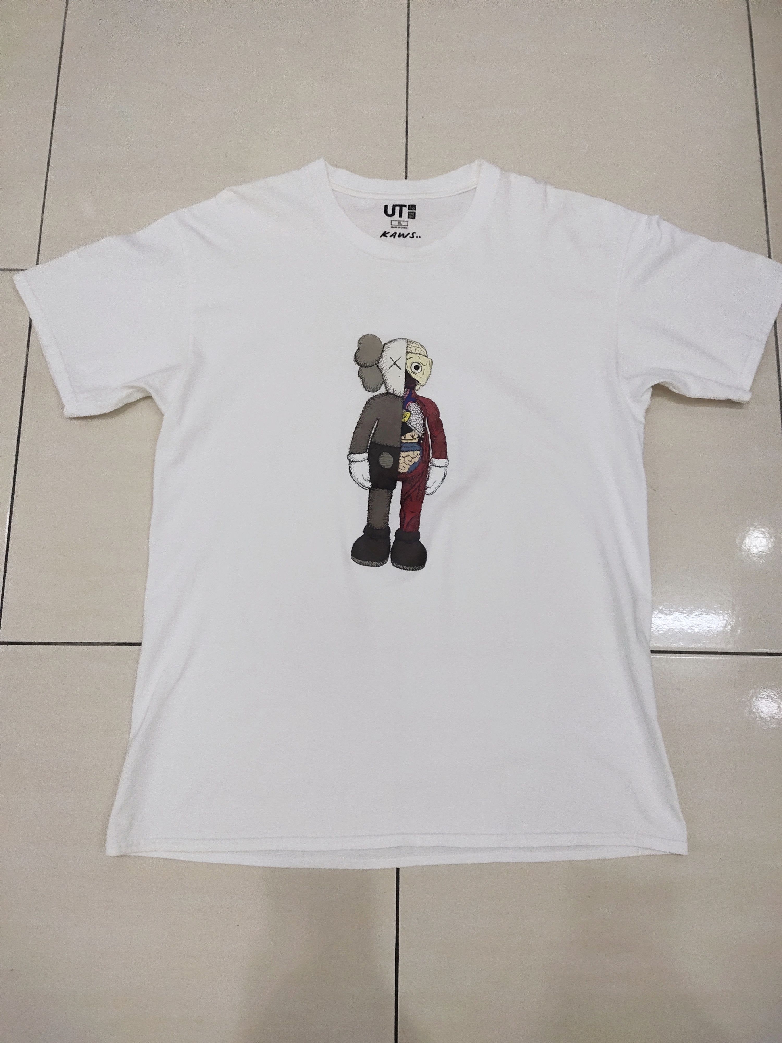 Kaws × Uniqlo Uniqlo X Kaws Flayed T-Shirt Size US XL / EU 56 / 4 - 2 Thumbnail