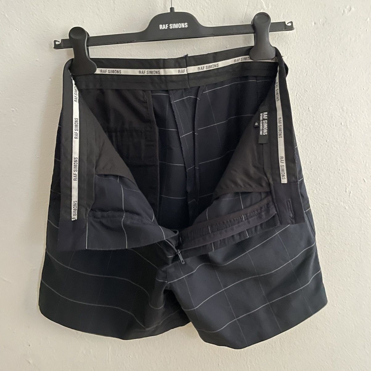 Raf Simons Raf Simons SS2007 Runway pleated grommet shorts Size US 32 / EU 48 - 12 Thumbnail