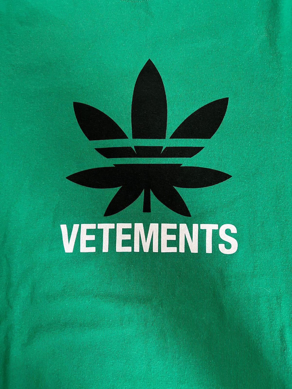 Vetements *RARE* Vetements Weed Drug Tshirt Size US S / EU 44-46 / 1 - 4 Thumbnail
