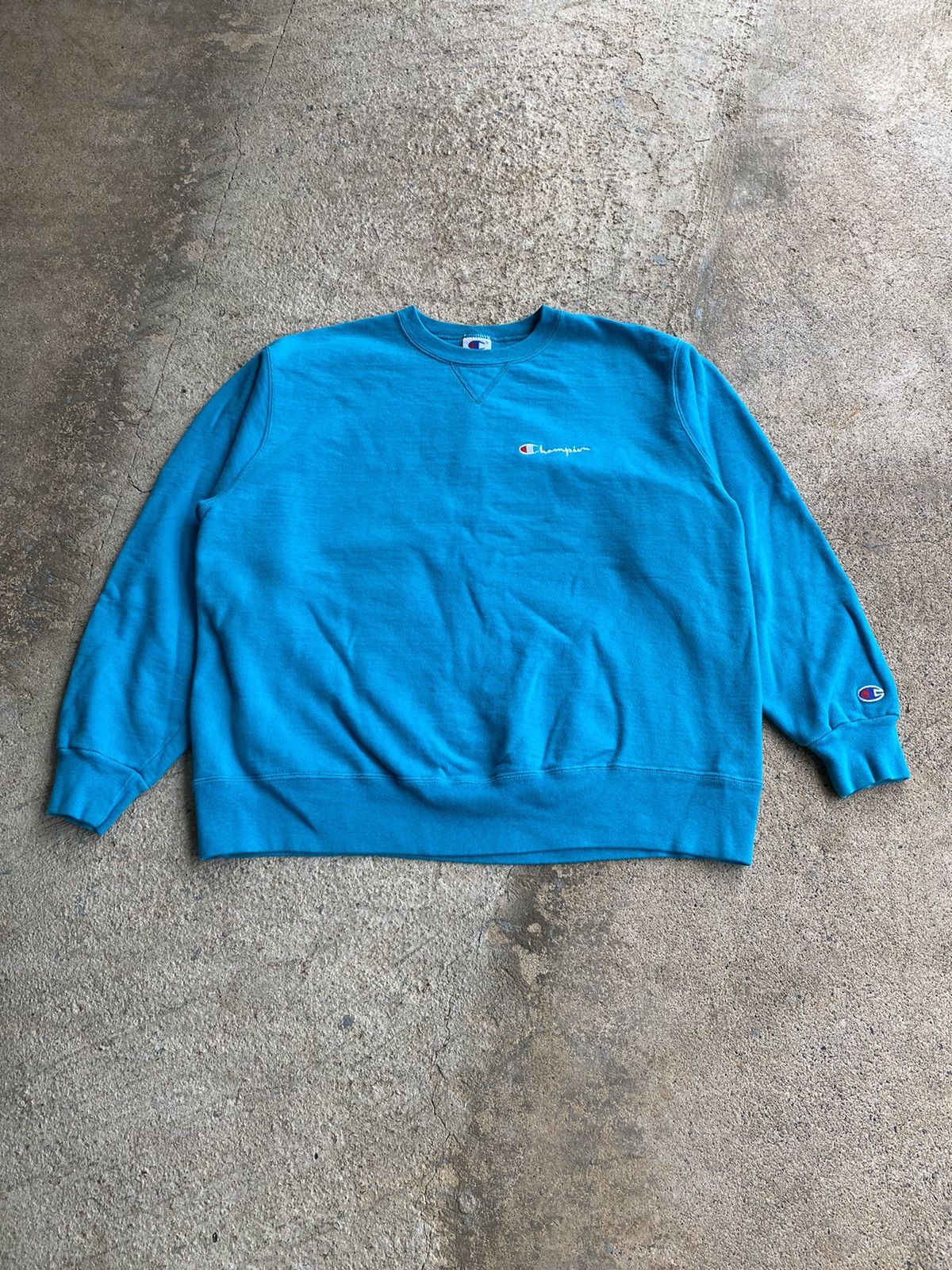 Champion × Vintage Vintage 90’s Champion Embroidered Crop Sweatshirt Size US XL / EU 56 / 4 - 1 Thumbnail
