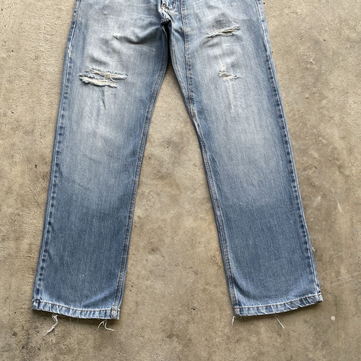 Japanese Brand W31🔥 Vintage WG Japanese Faded Denim Jeans Pants Distressed Size US 31 - 4 Thumbnail