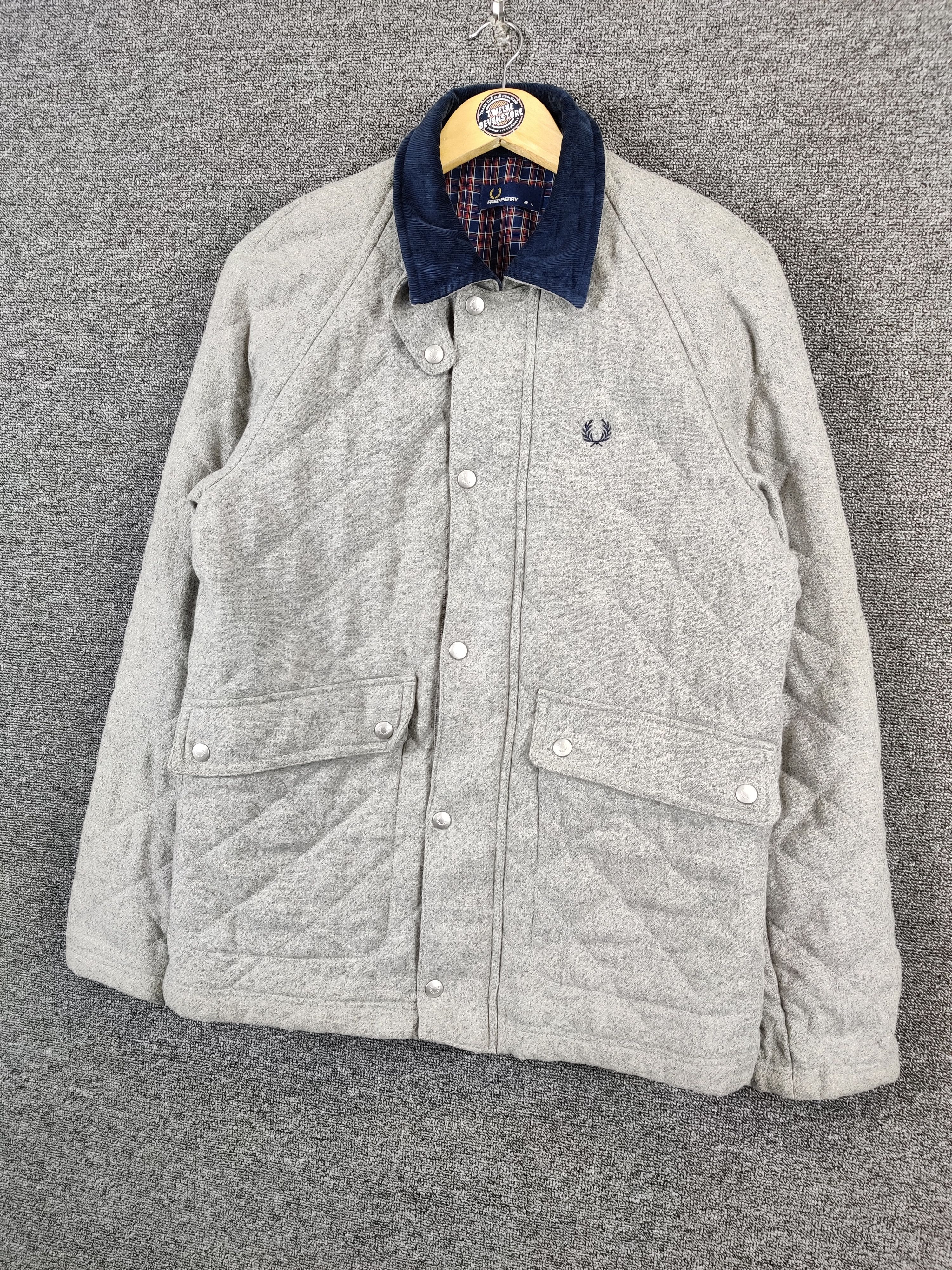 Fred Perry Vintage Fred Perry Quilted Jacket Corduroy Collar Size US L / EU 52-54 / 3 - 2 Thumbnail