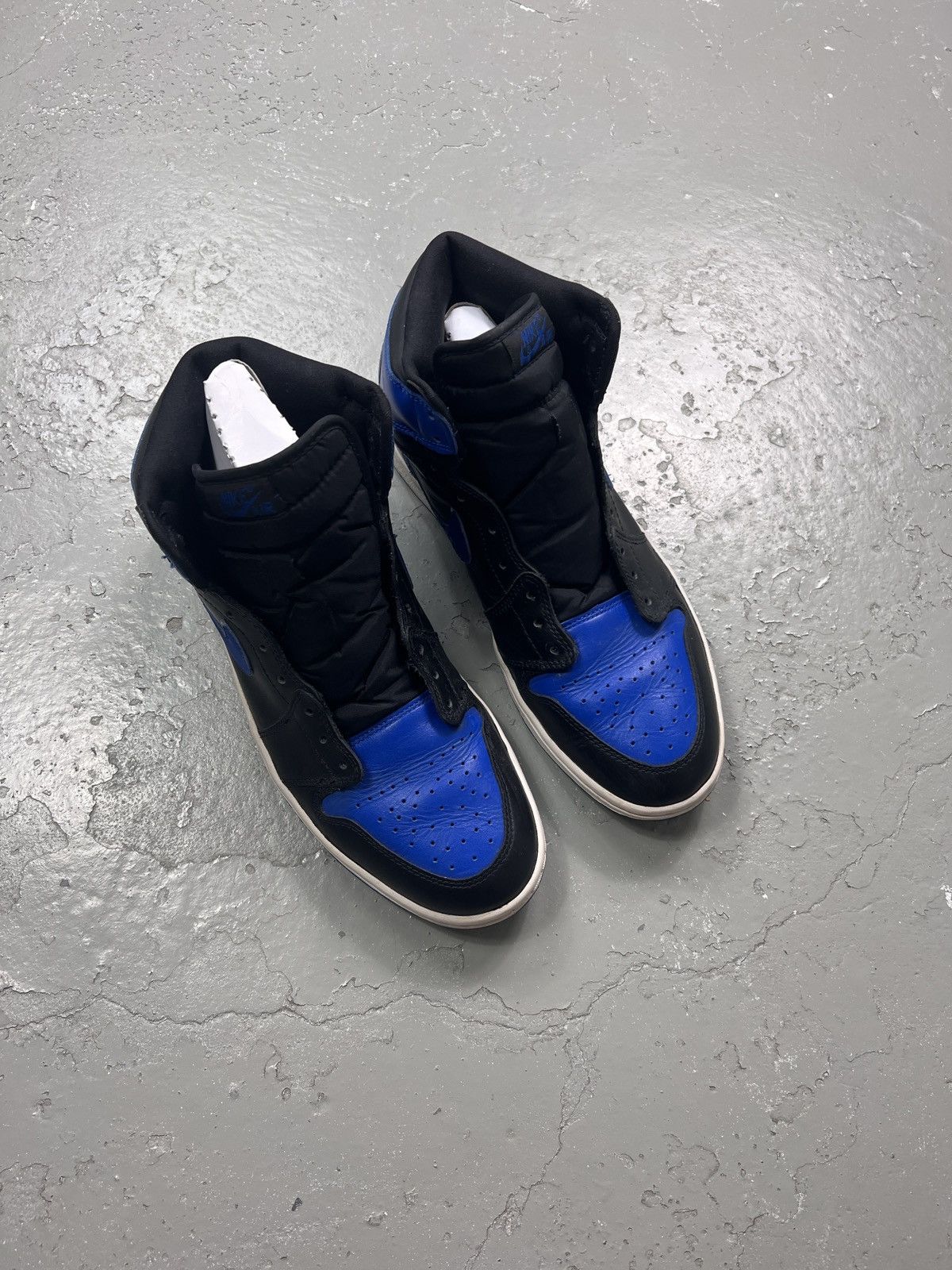 Jordan Brand 2001 Air Jordan 1 Royal Black Blue Size 10.5 Size US 10.5 / EU 43-44 - 3 Thumbnail