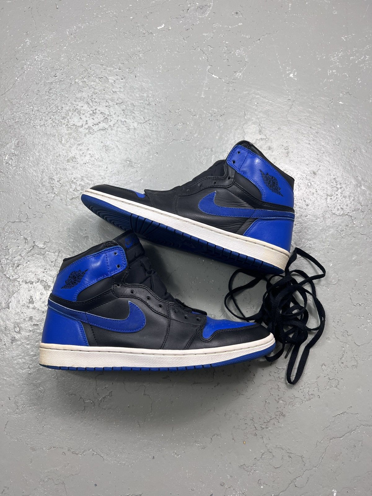 Jordan Brand 2001 Air Jordan 1 Royal Black Blue Size 10.5 Size US 10.5 / EU 43-44 - 2 Thumbnail