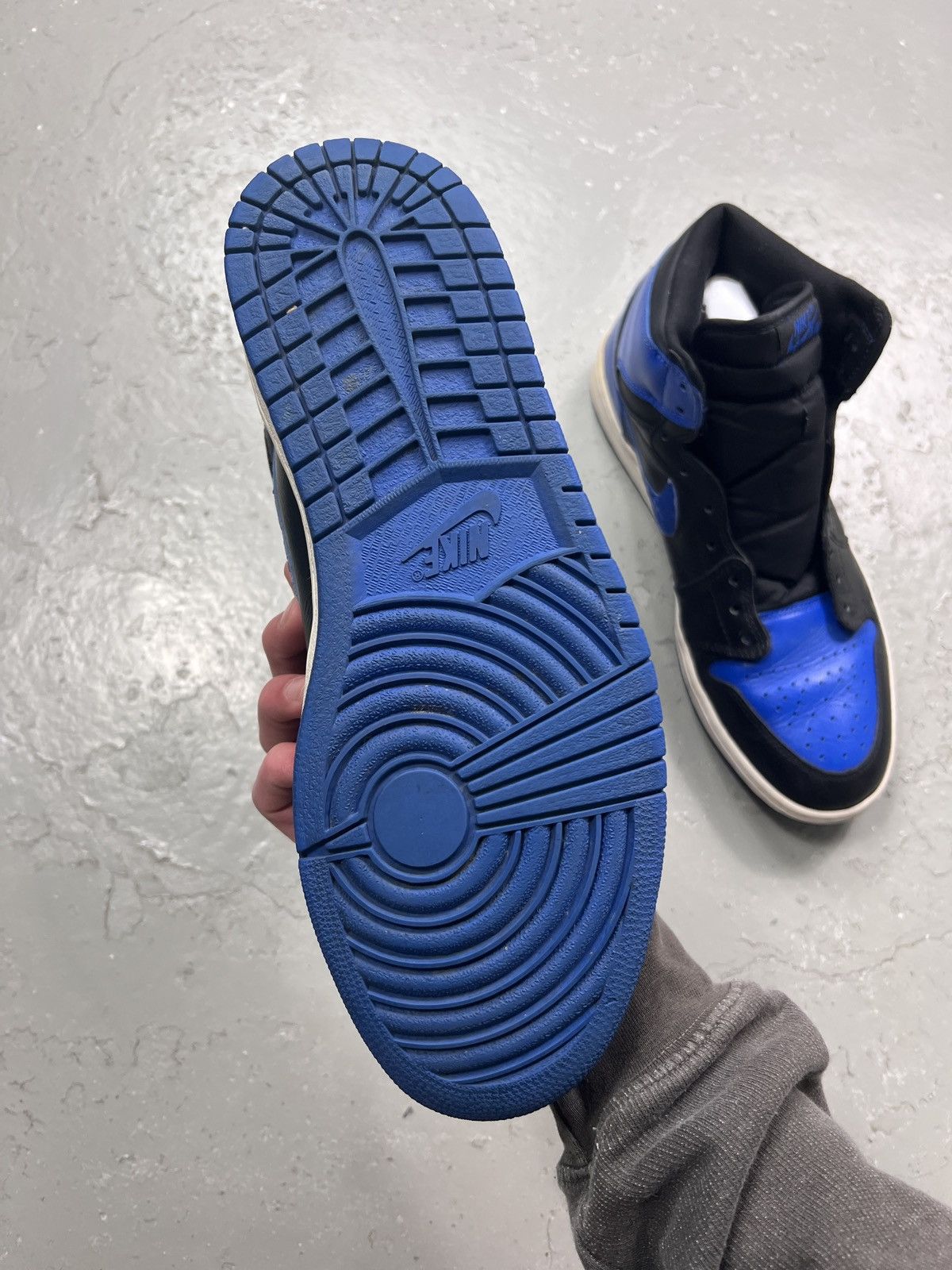 Jordan Brand 2001 Air Jordan 1 Royal Black Blue Size 10.5 Size US 10.5 / EU 43-44 - 4 Thumbnail