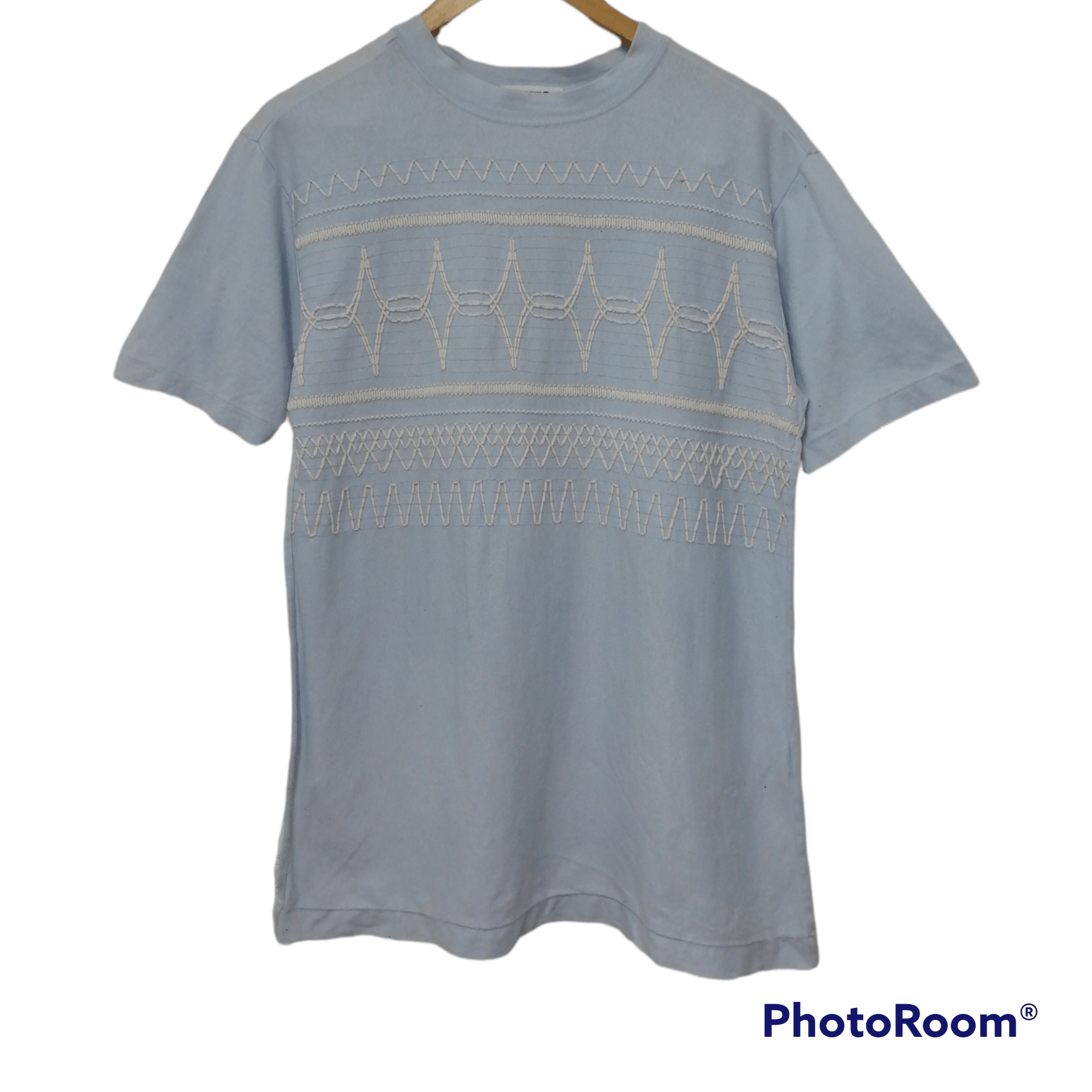Issey Miyake × Japanese Brand × Vintage Vintage Issey Miyake Embroidered Design T-shirt Size US M / EU 48-50 / 2 - 2 Thumbnail