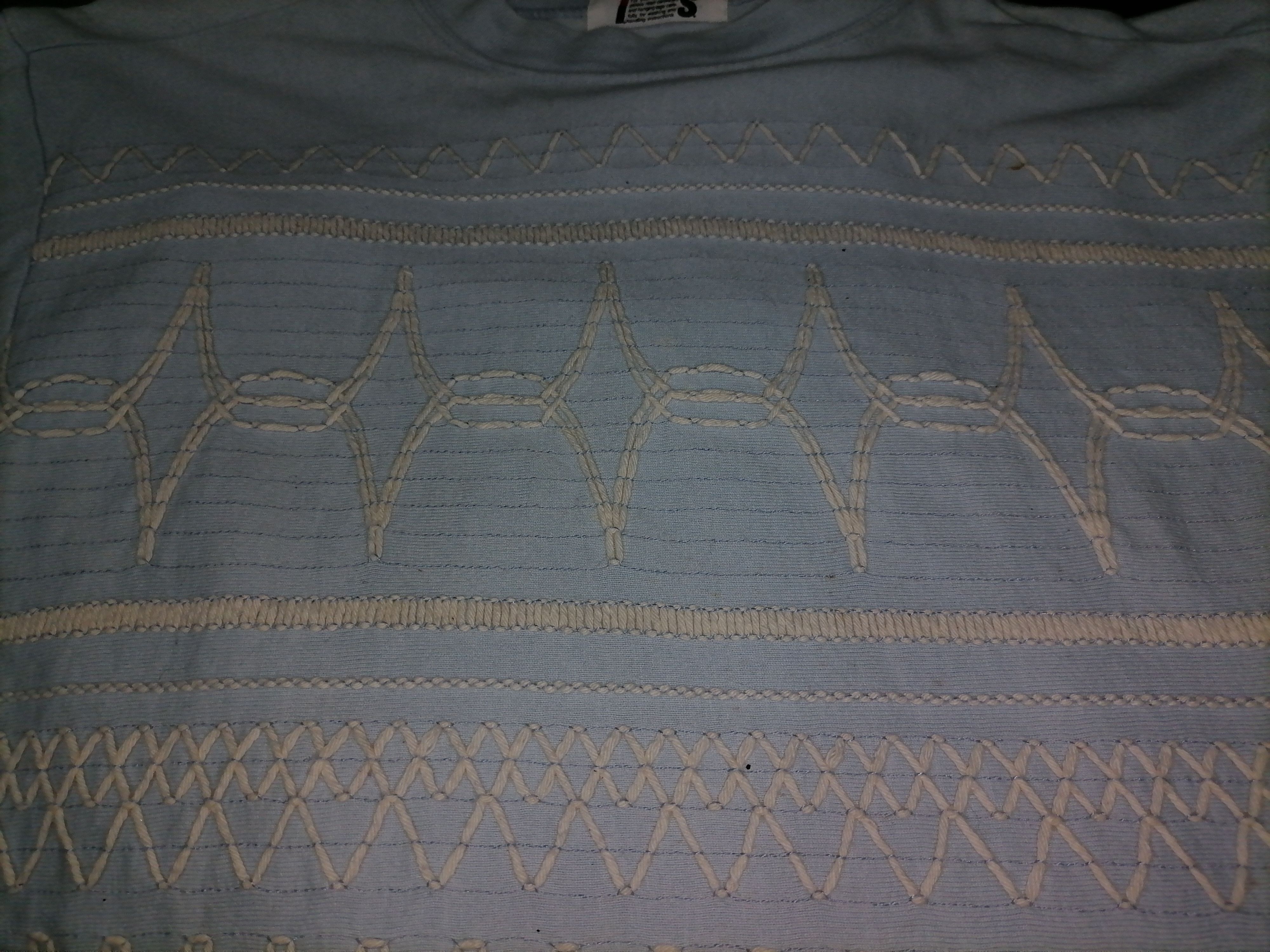 Issey Miyake × Japanese Brand × Vintage Vintage Issey Miyake Embroidered Design T-shirt Size US M / EU 48-50 / 2 - 6 Thumbnail