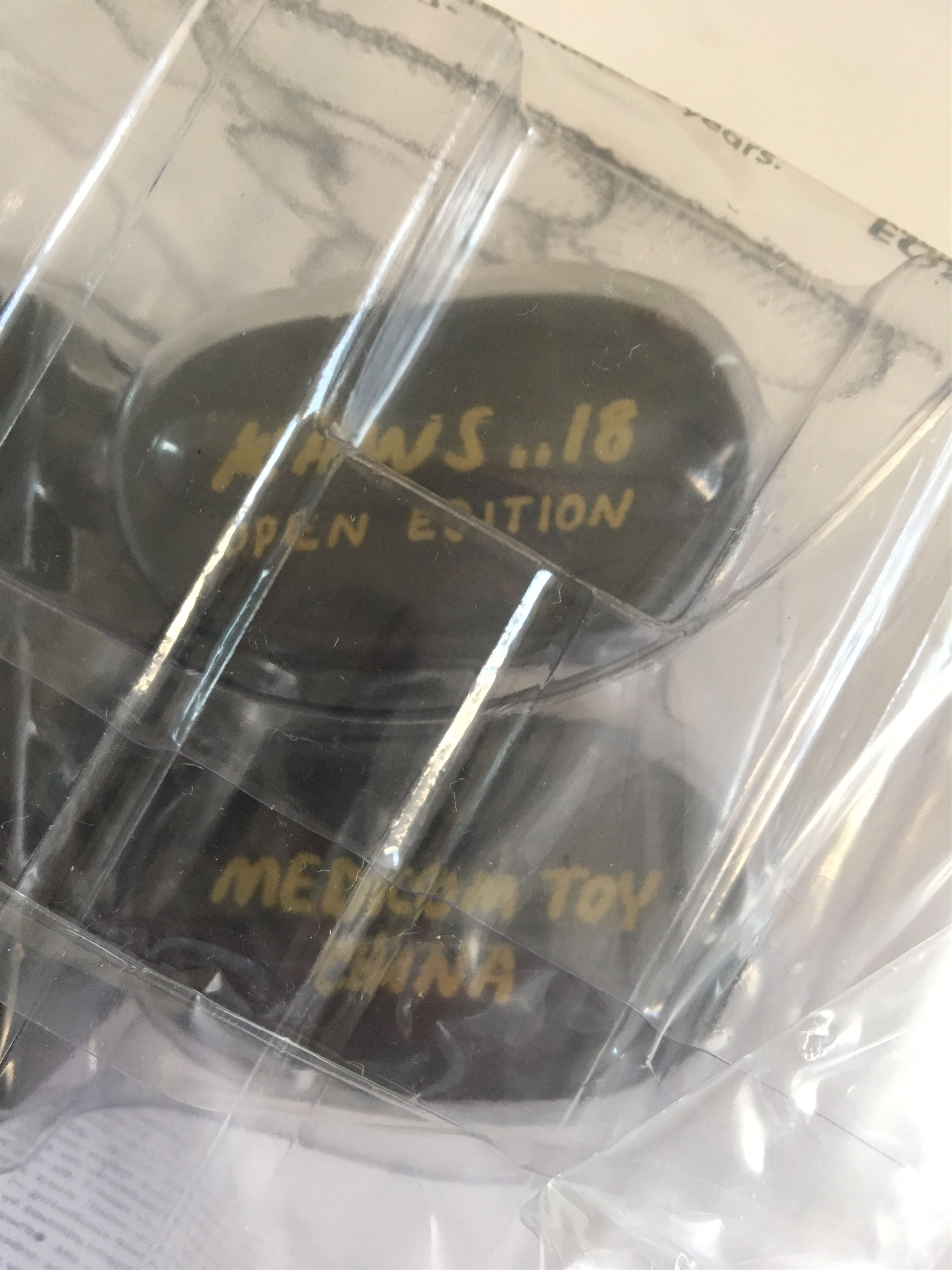 Kaws DS! KAWS Passing Through Vinyl Figure 2018 Release Black Size ONE SIZE - 10 Thumbnail