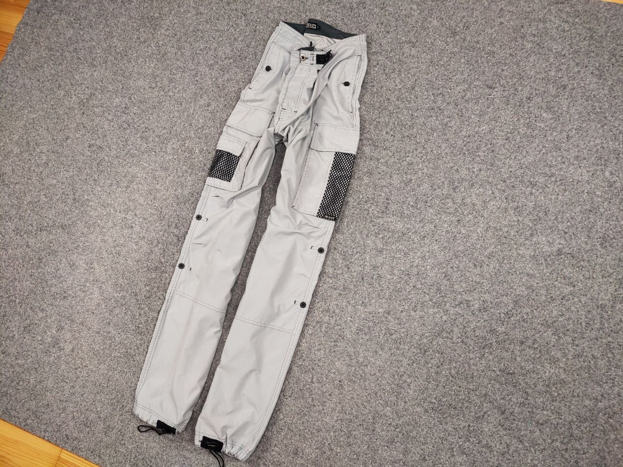 Japanese Brand Vintage 90's Japanese gray Cargo parachute Baggy Light Pants Size US 36 / EU 52 - 3 Thumbnail