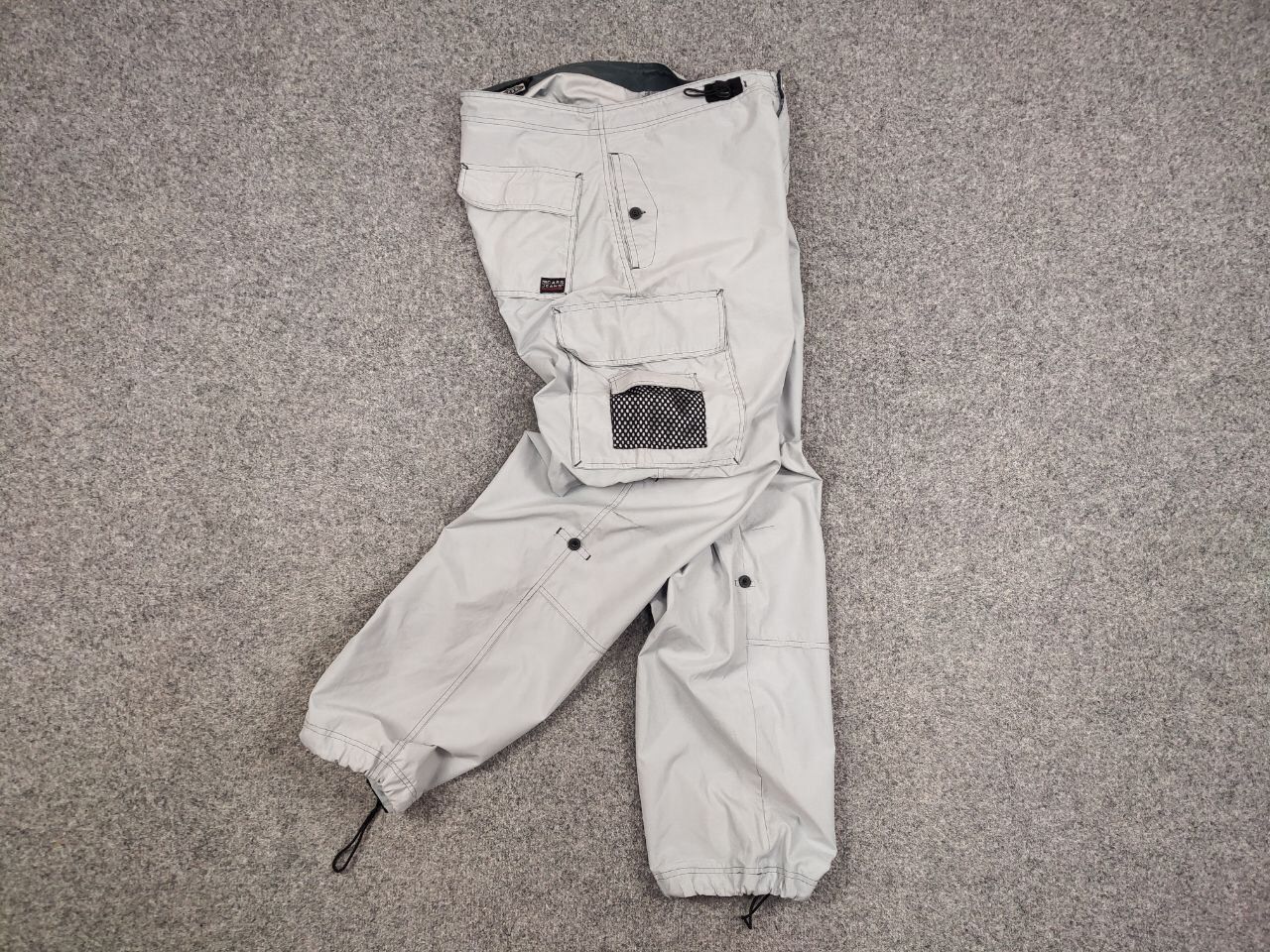 Japanese Brand Vintage 90's Japanese gray Cargo parachute Baggy Light Pants Size US 36 / EU 52 - 17 Thumbnail