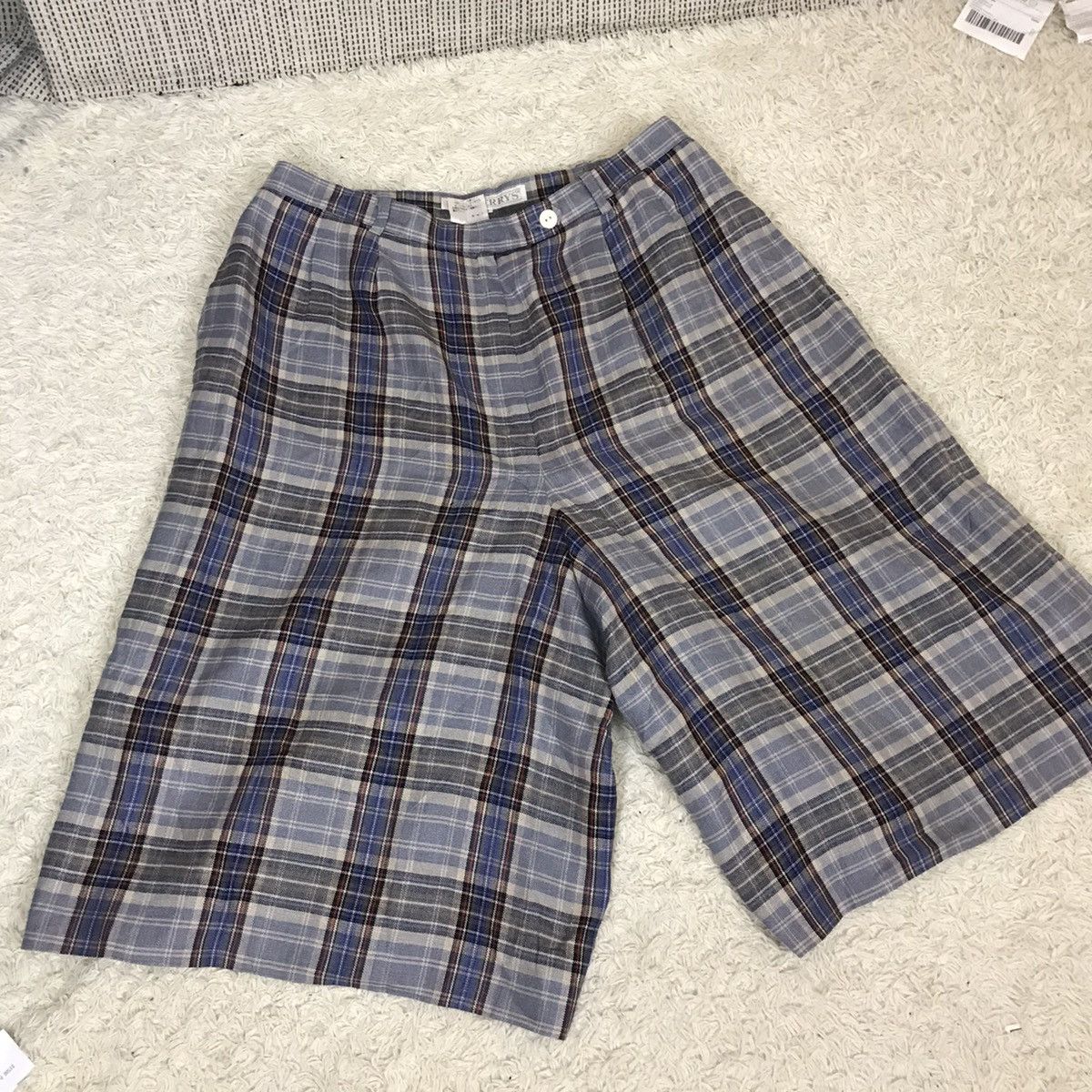 Burberry × Vintage ‼️VINTAGE BURBERRYS SHORTPANTS BAGGY STYLE‼️ Size US 32 / EU 48 - 3 Thumbnail
