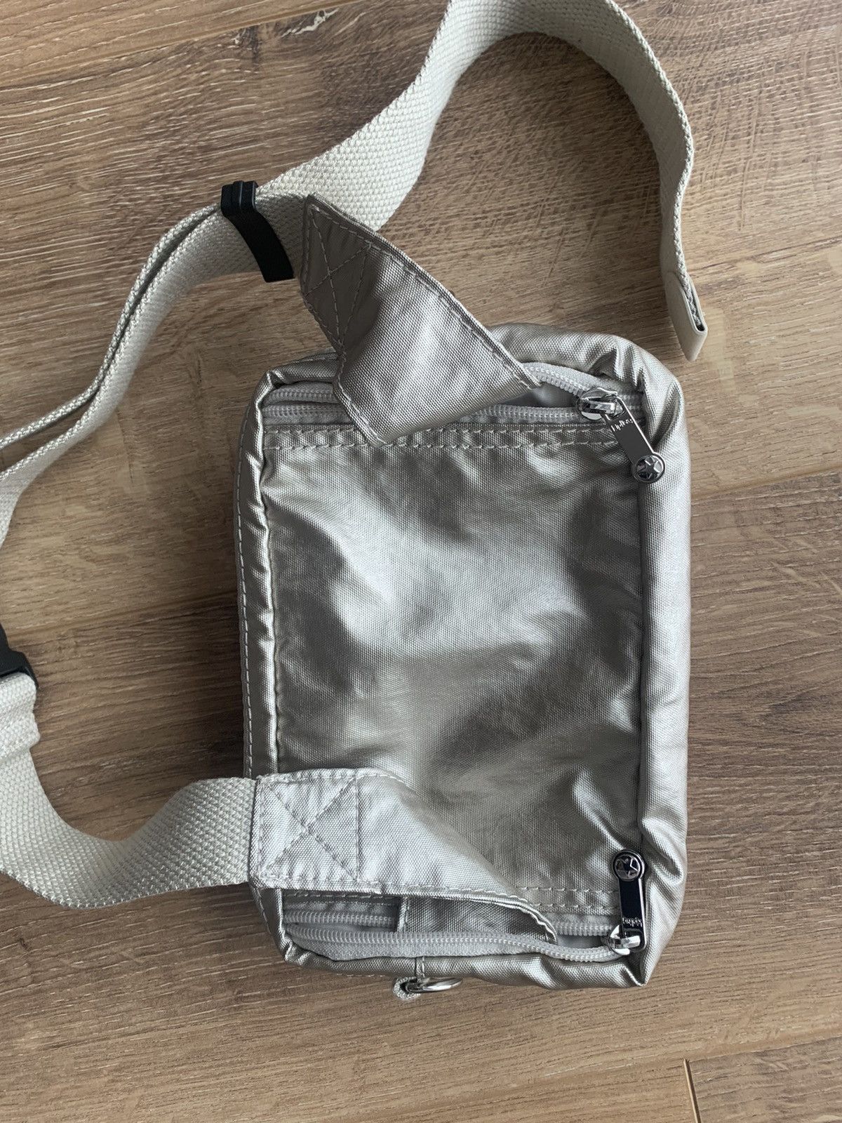 Japanese Brand Kipling Y2K Belt Bags Size ONE SIZE - 4 Thumbnail