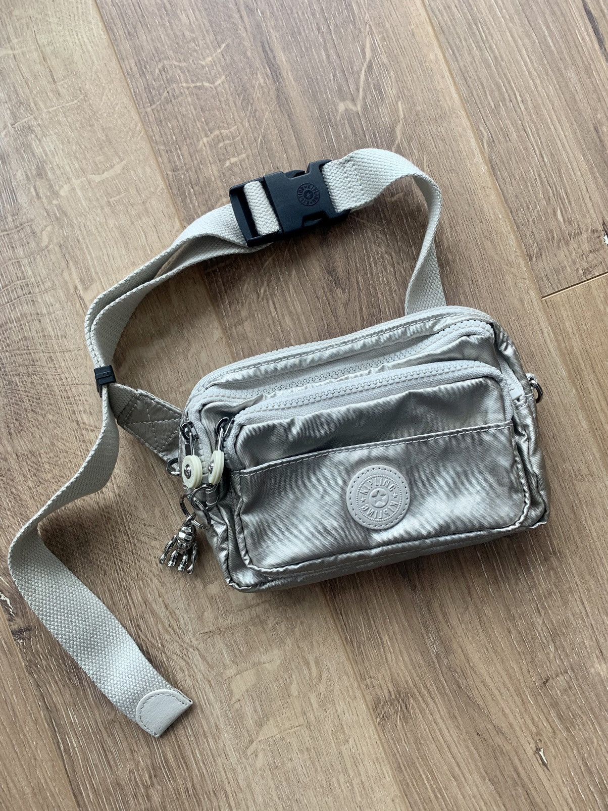 Japanese Brand Kipling Y2K Belt Bags Size ONE SIZE - 2 Thumbnail