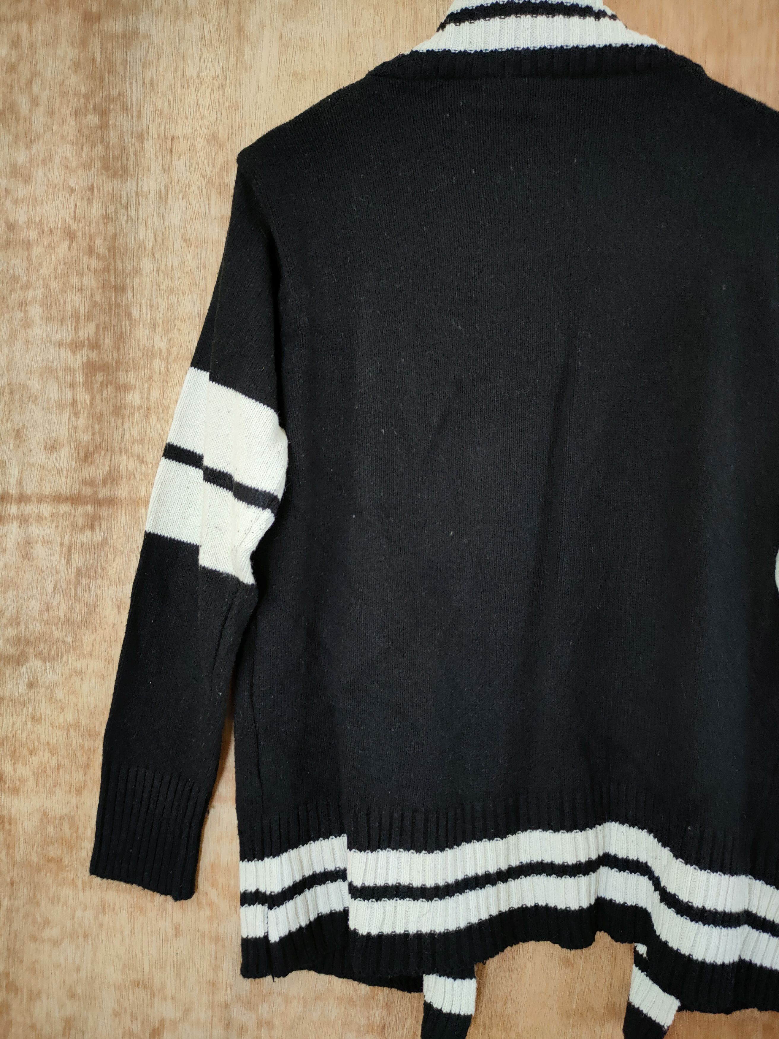 Aran Isles Knitwear Gorge cardigan japan knitwear #46-683 Size US L / EU 52-54 / 3 - 6 Thumbnail