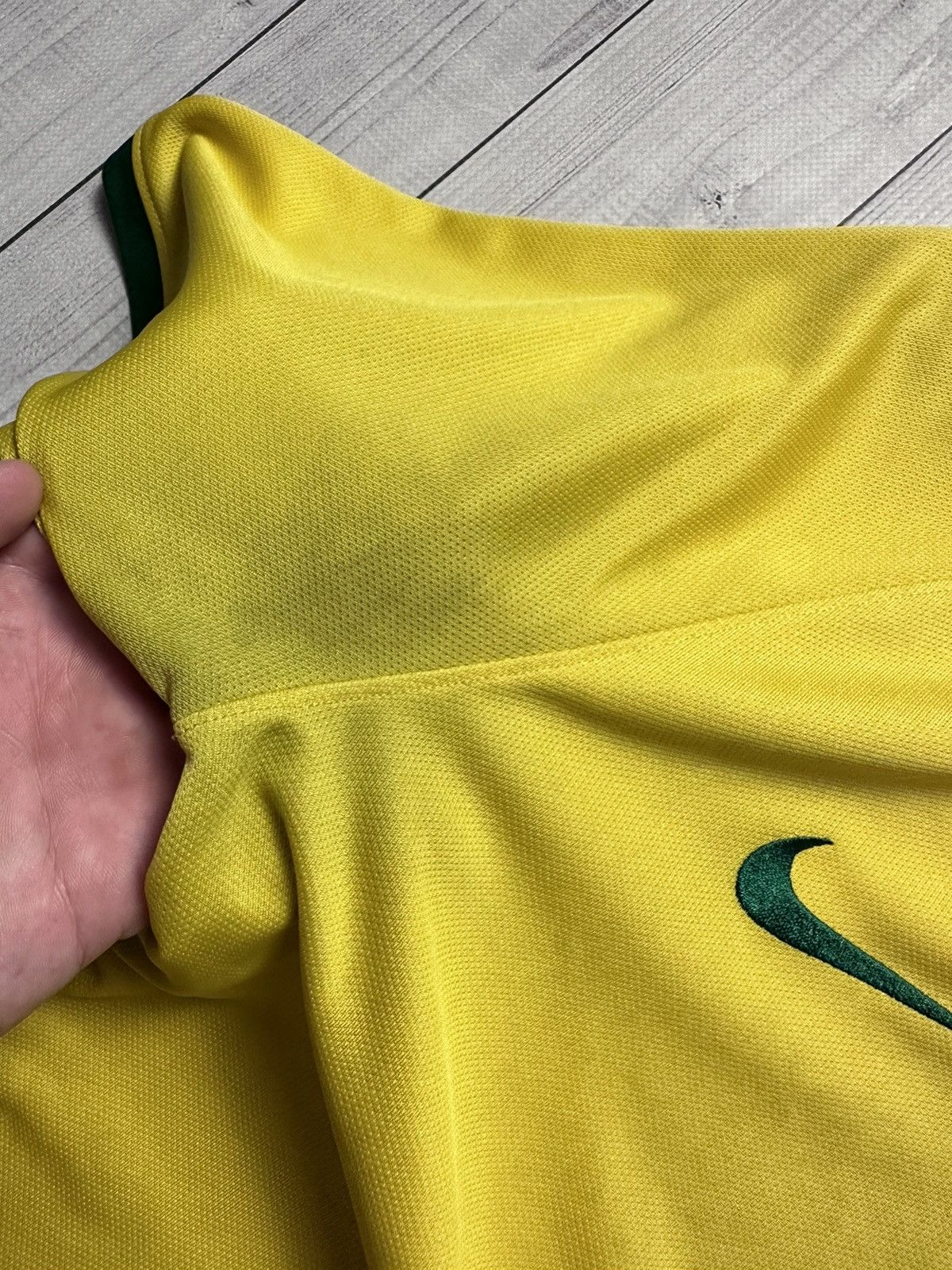 Nike × Vintage Vintage Nike Brazil Brasil soccer jersey size M Size US M / EU 48-50 / 2 - 9 Thumbnail