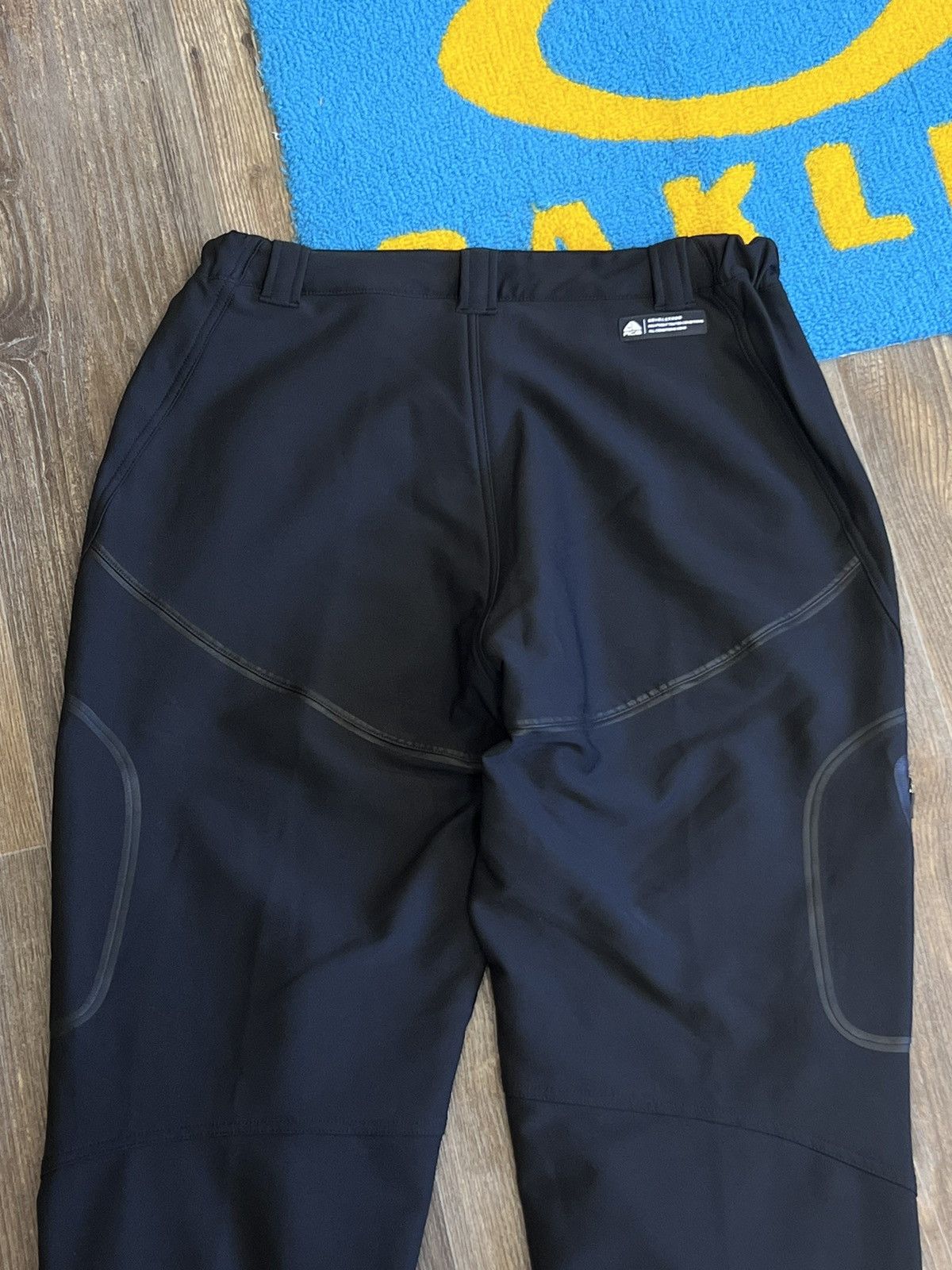 Nike Vintage Nike ACG multi pocket black cargo zipper pant Size US 34 / EU 50 - 10 Thumbnail