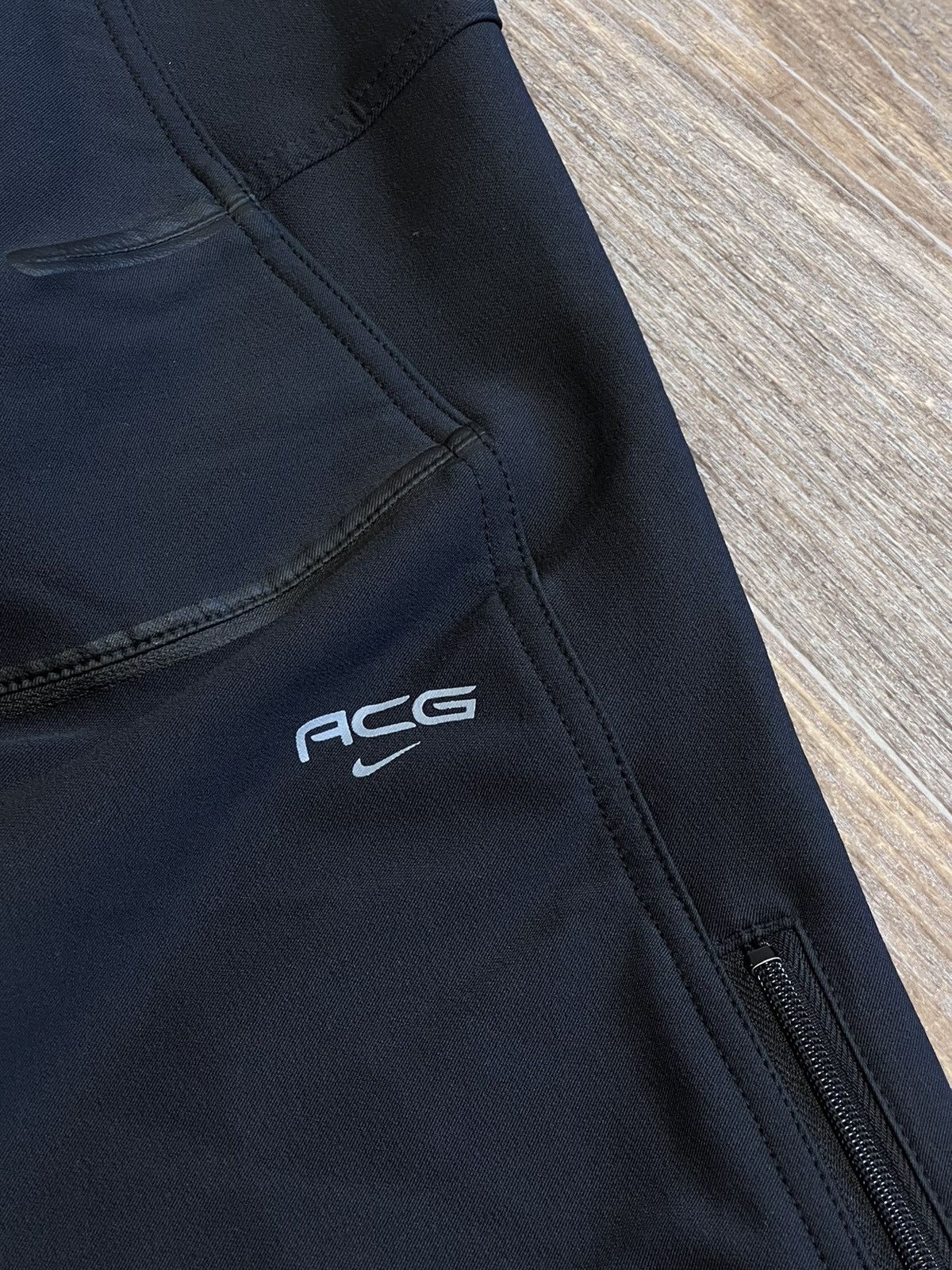 Nike Vintage Nike ACG multi pocket black cargo zipper pant Size US 34 / EU 50 - 3 Thumbnail