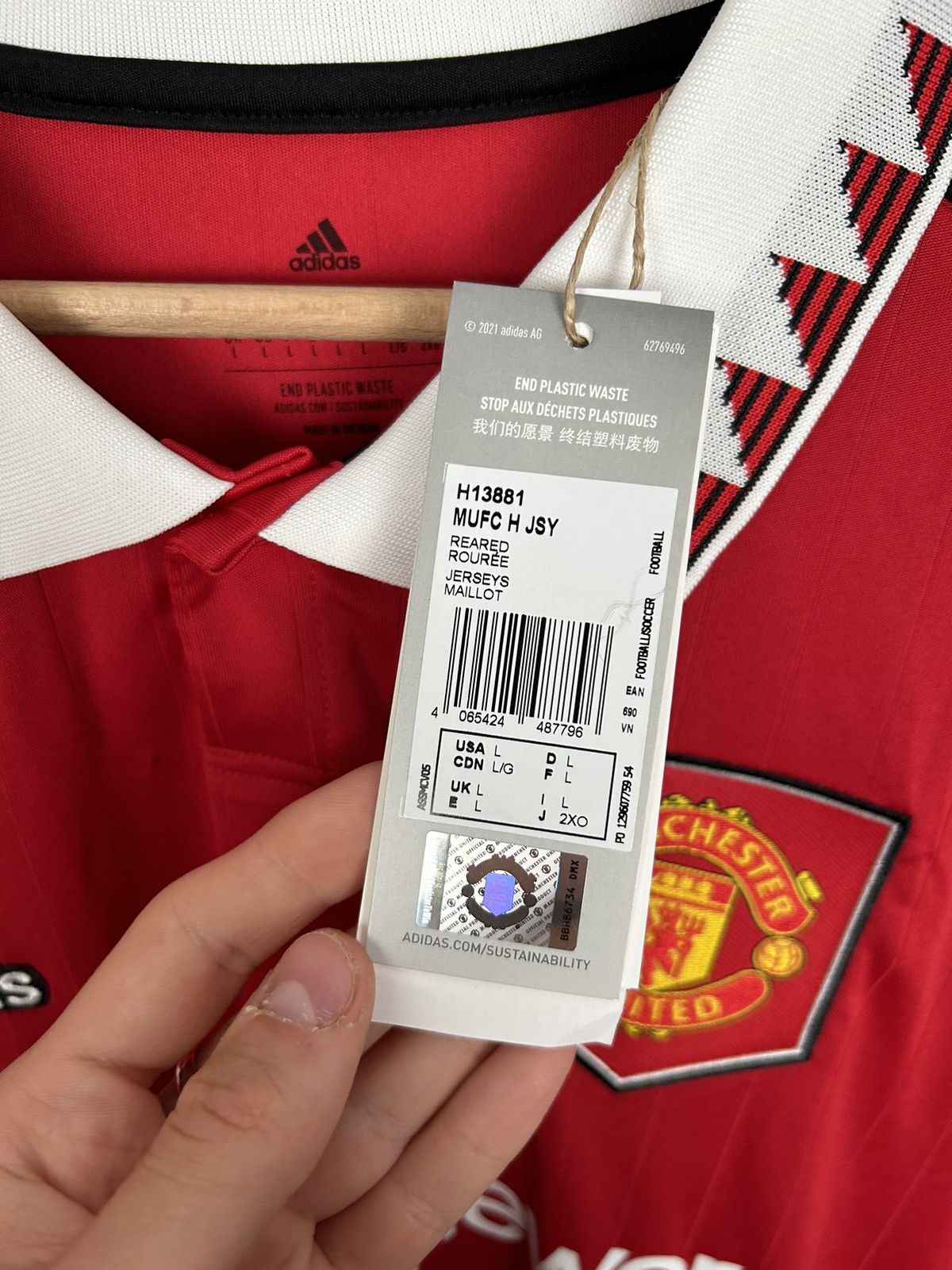 Adidas Bruno Fernandes #8 Manchester United Soccer Jersey Football Size US L / EU 52-54 / 3 - 10 Thumbnail