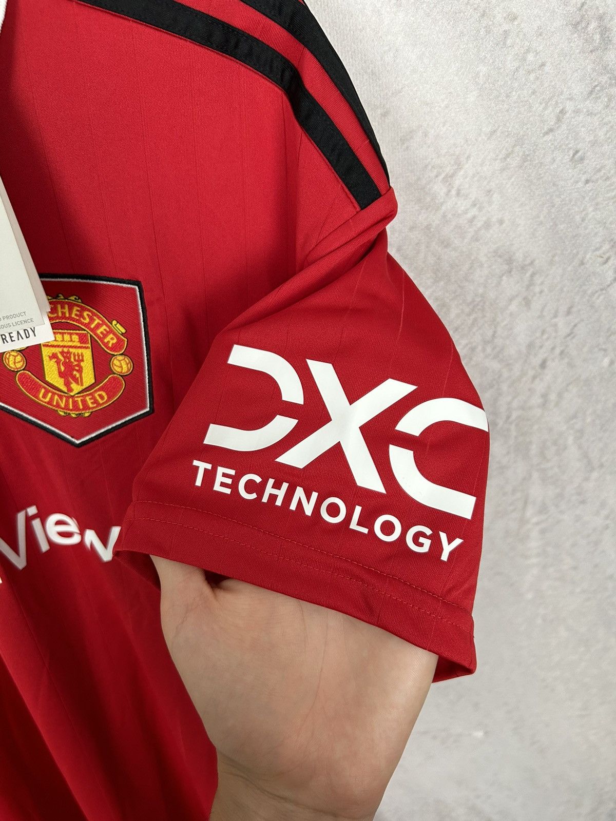 Adidas Bruno Fernandes #8 Manchester United Soccer Jersey Football Size US L / EU 52-54 / 3 - 8 Thumbnail