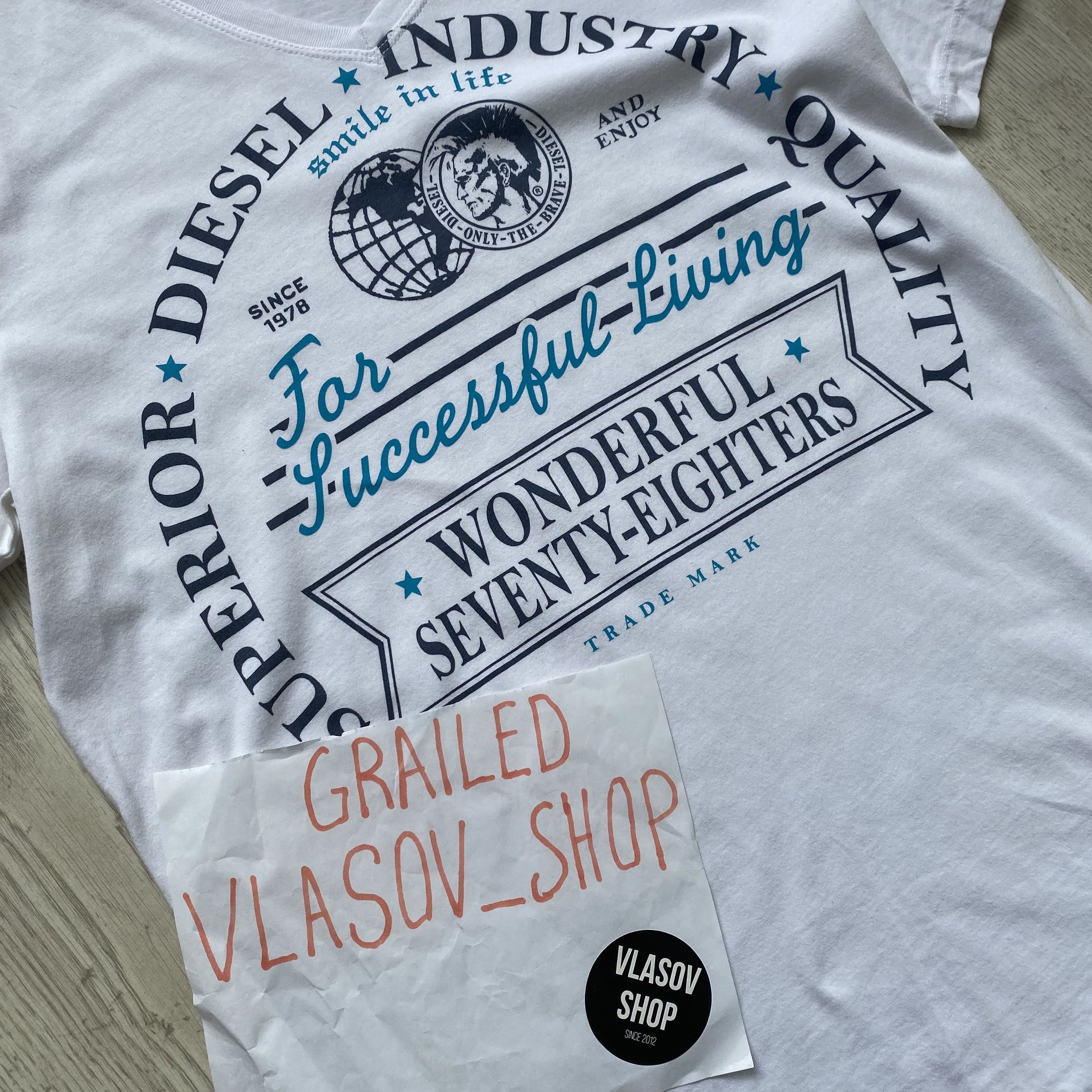 Diesel 🛠️ Vintage 00s Diesel big logo tee Y2K v-neck t shirt Size US S / EU 44-46 / 1 - 8 Thumbnail