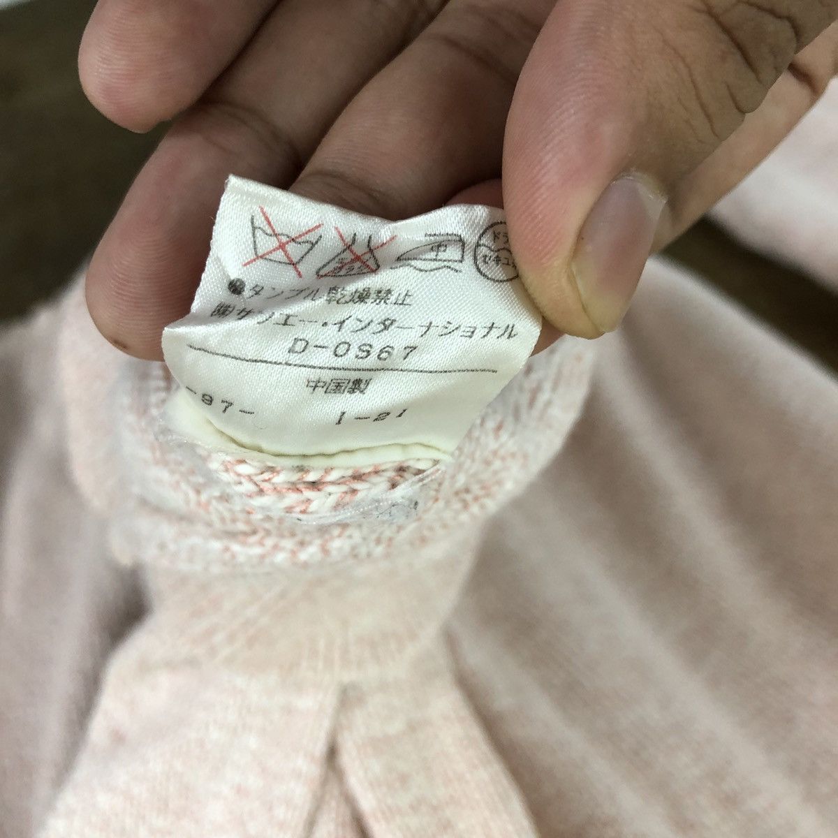 Aran Isles Knitwear Pearly Gates Pink Knitwear vintage #6340 Size US L / EU 52-54 / 3 - 6 Thumbnail