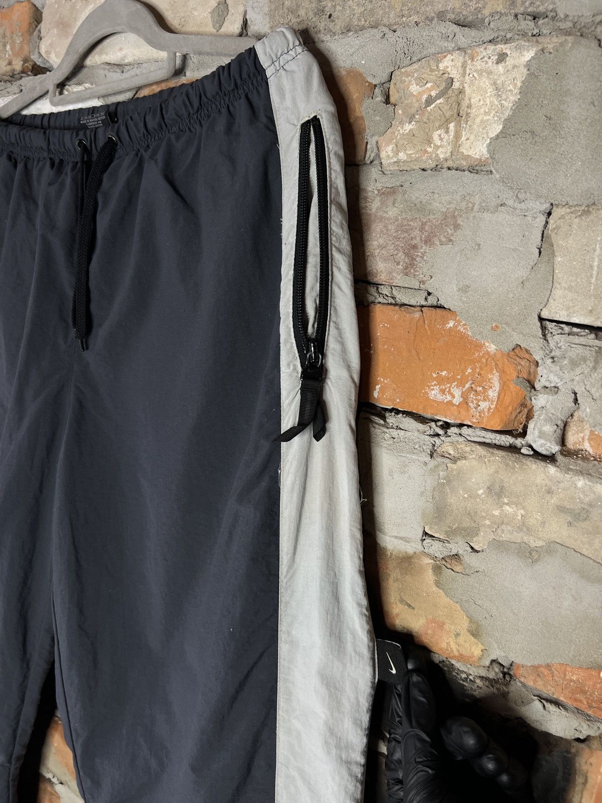 Nike Vintage Y2K Nike Nylon Drill Track Pants Gray Size US 32 / EU 48 - 5 Thumbnail