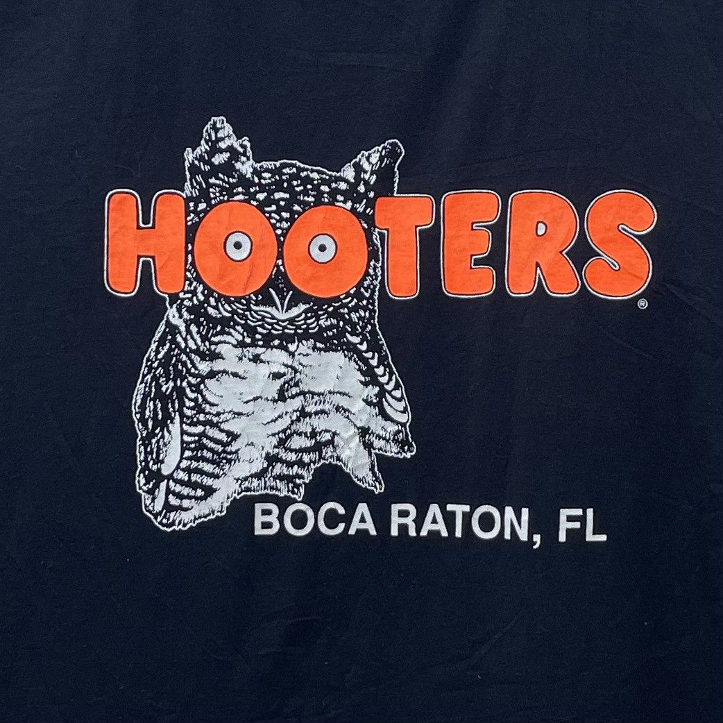 Vintage Vintage 90s Hooters Black T-Shirt Unisex Xlarge Size US XL / EU 56 / 4 - 3 Thumbnail