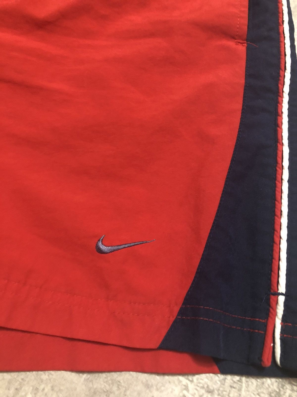 Nike × Vintage Vintage Nike Shorts Red Swoosh Logo Y2K Size US 32 / EU 48 - 3 Thumbnail
