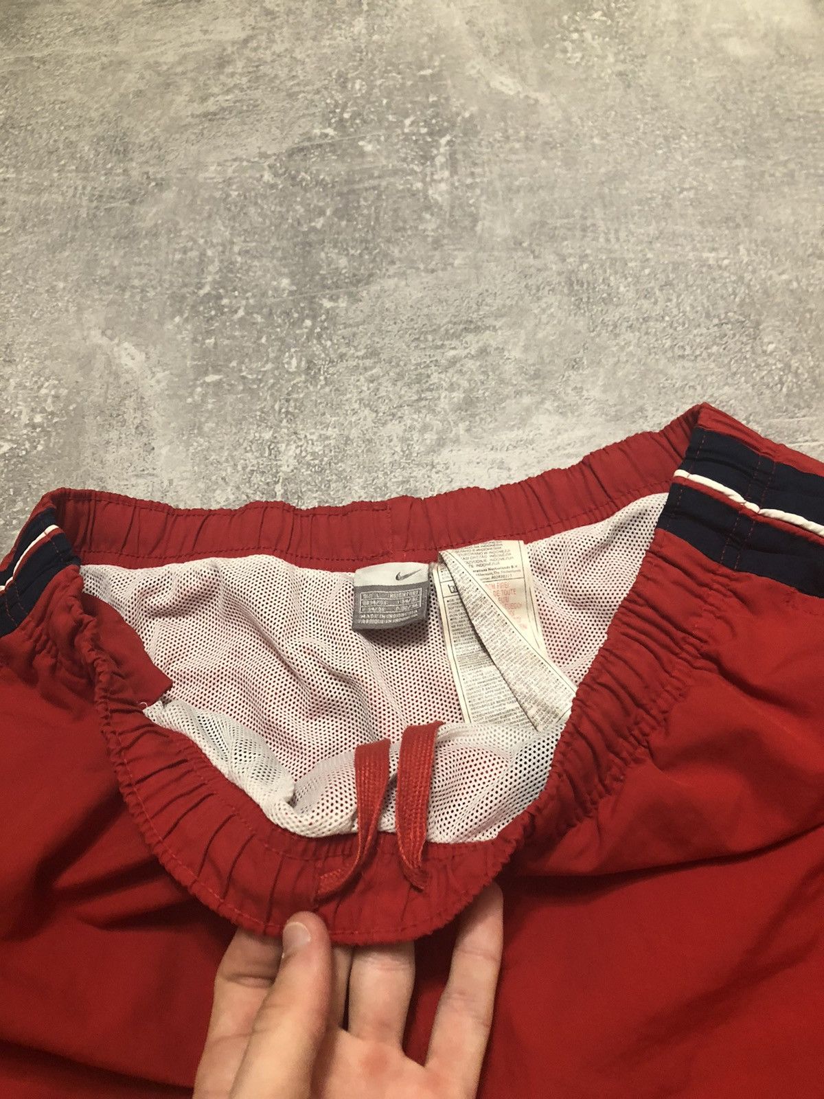 Nike × Vintage Vintage Nike Shorts Red Swoosh Logo Y2K Size US 32 / EU 48 - 7 Thumbnail