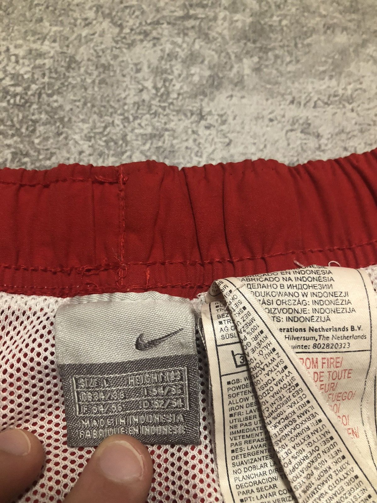 Nike × Vintage Vintage Nike Shorts Red Swoosh Logo Y2K Size US 32 / EU 48 - 6 Thumbnail