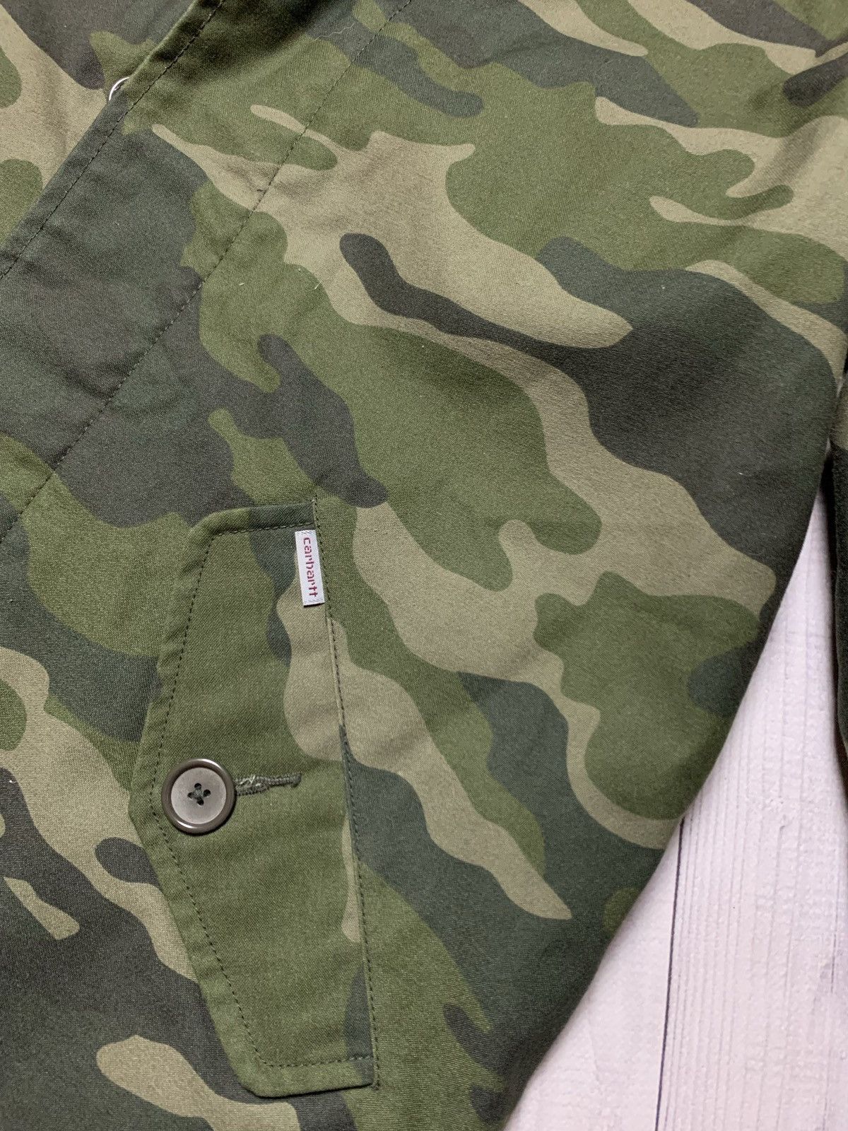 Carhartt × Carhartt Wip × Vintage Vintage Carhartt Wip Camo Parka jacket size M Size US M / EU 48-50 / 2 - 4 Thumbnail