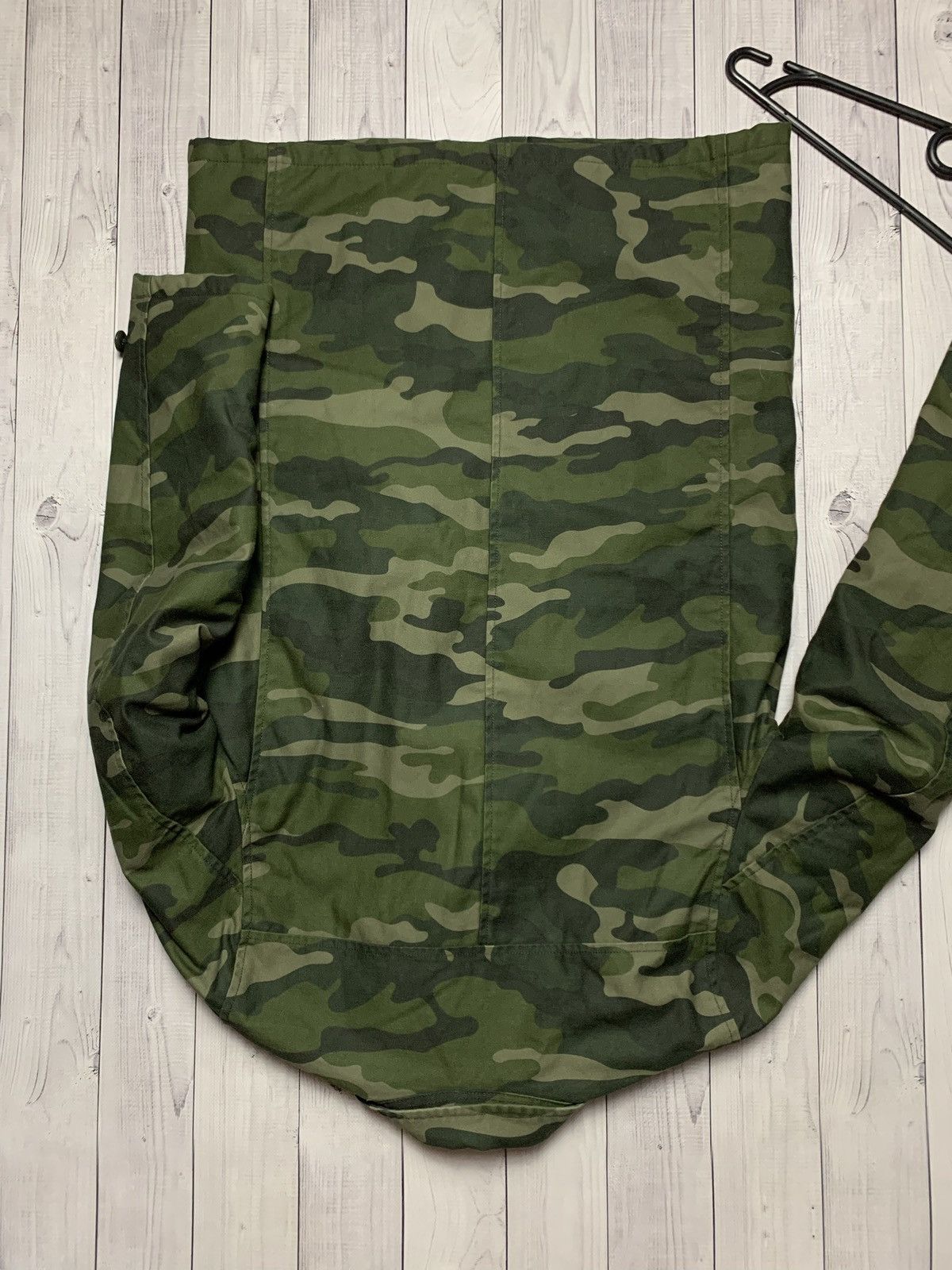 Carhartt × Carhartt Wip × Vintage Vintage Carhartt Wip Camo Parka jacket size M Size US M / EU 48-50 / 2 - 8 Thumbnail