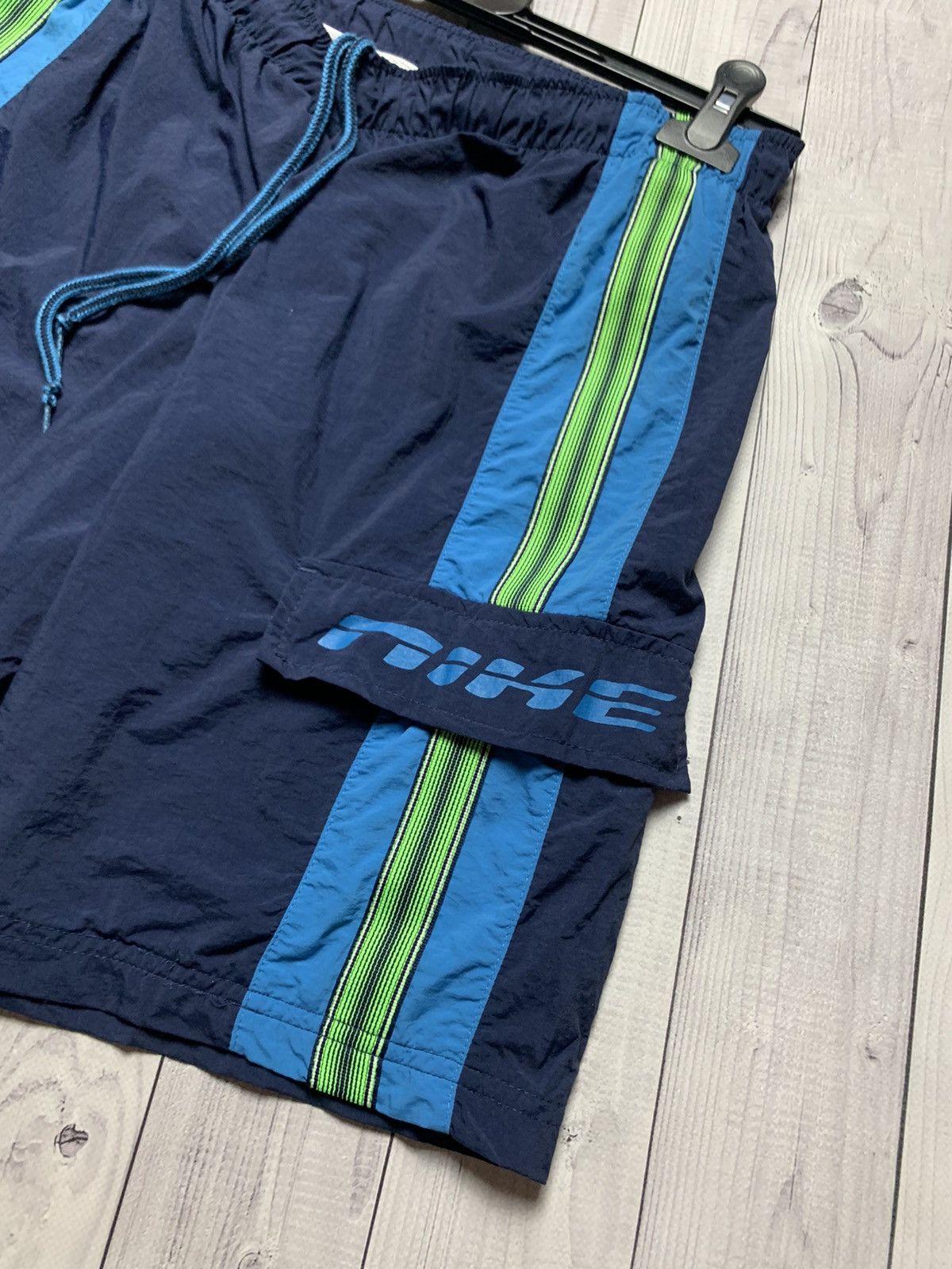 Nike × Vintage Vintage Nike shorts logo pocket size S/M Size US 30 / EU 46 - 2 Thumbnail
