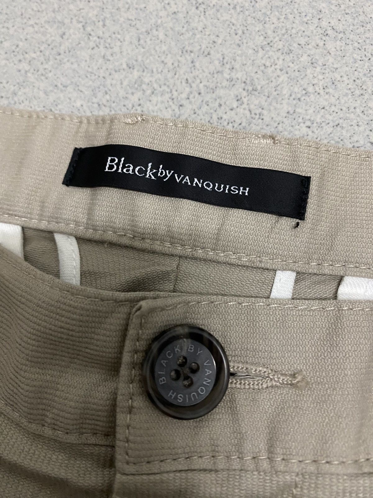 Vanquish × Vintage Steals‼️Vintage Black Vanquish Shortpant Size US 32 / EU 48 - 3 Thumbnail