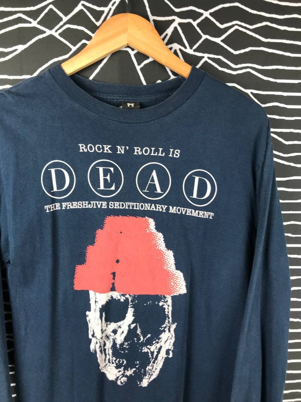 Freshjive Vtg Freshjive Devo Parody Seditionary Tee Size US M / EU 48-50 / 2 - 2 Thumbnail