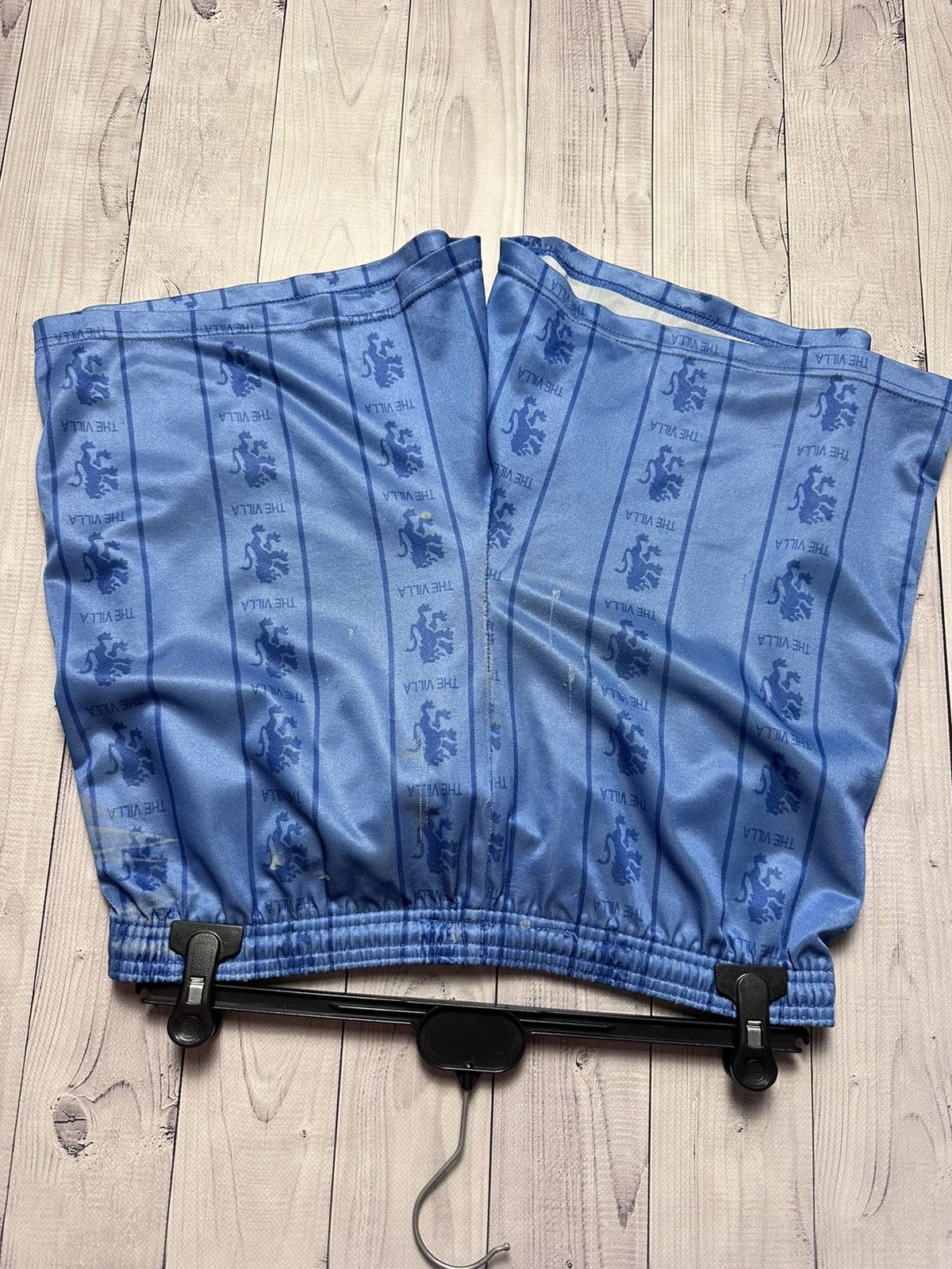 Reebok × Vintage Vintage Reebok soccer shorts Aston Villa size L rare Size US 34 / EU 50 - 7 Thumbnail