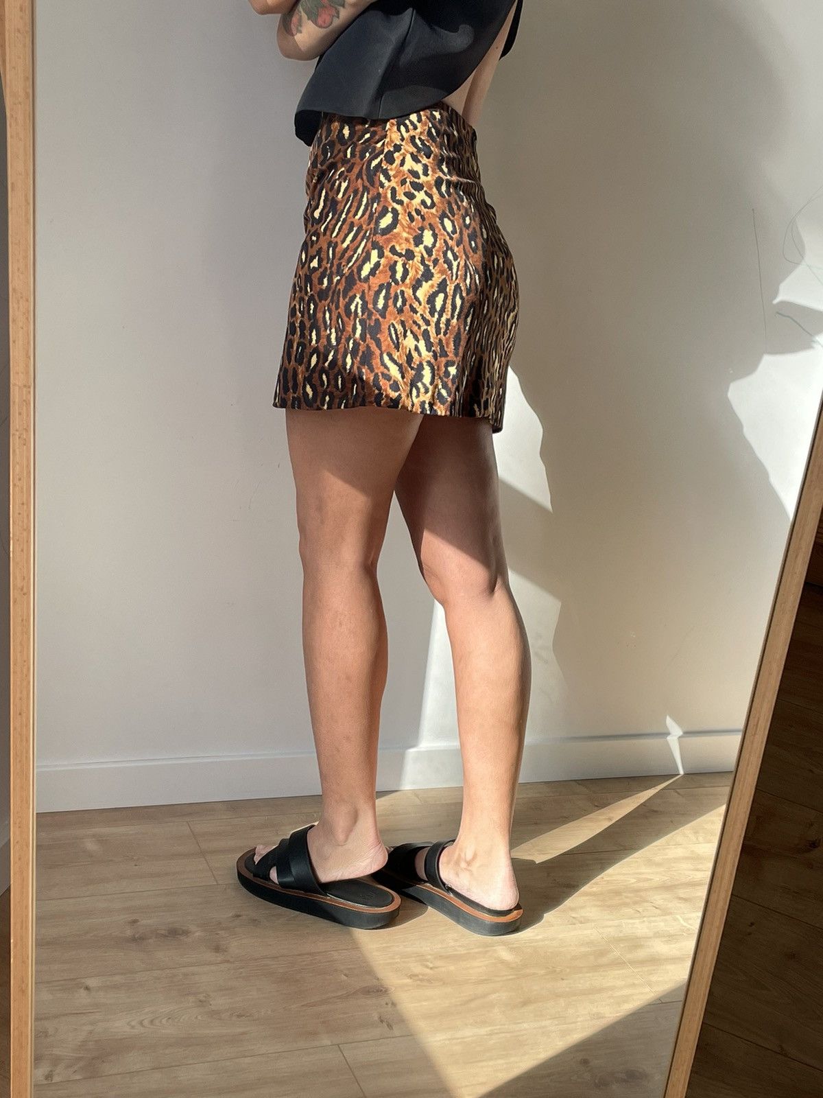Dolce & Gabbana × Vintage Dolce Gabbana Mini Skirt Animal Print Leopard Y2K Sexy DG Size 27" / US 4 / IT 40 - 2 Thumbnail