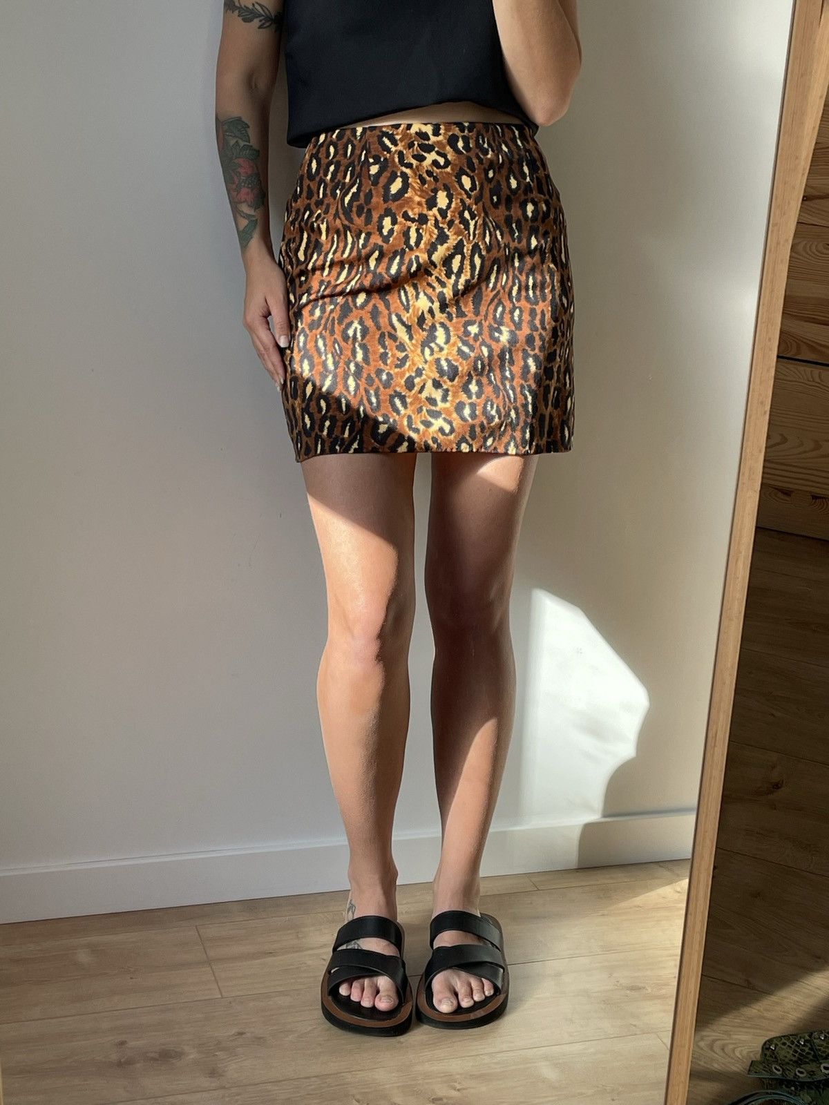 Dolce & Gabbana × Vintage Dolce Gabbana Mini Skirt Animal Print Leopard Y2K Sexy DG Size 27" / US 4 / IT 40 - 1 Thumbnail