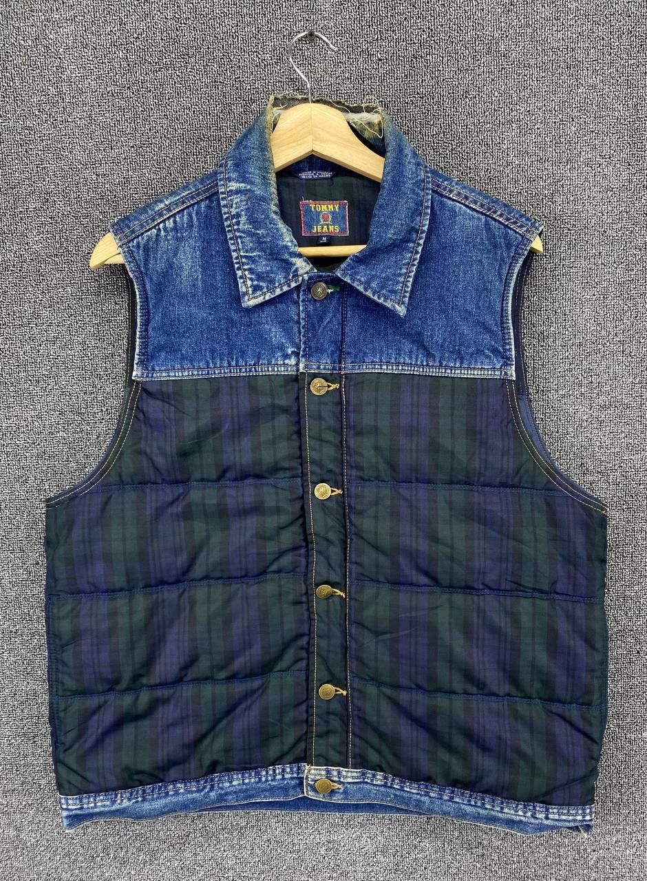 Tommy Hilfiger Vintage Tommy Hilfiger Big Logo Light Puffer Denim Vest Size M / US 6-8 / IT 42-44 - 1 Thumbnail