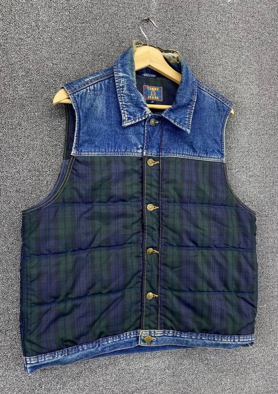 Tommy Hilfiger Vintage Tommy Hilfiger Big Logo Light Puffer Denim Vest Size M / US 6-8 / IT 42-44 - 2 Thumbnail