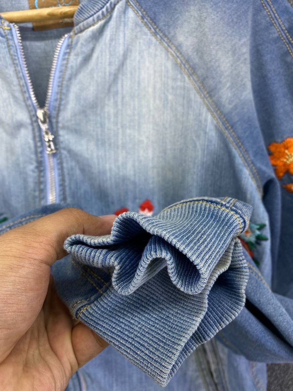 Japanese Brand Vintage Goji Italia Cactus Flowering Embroidery Denim Jacket Size M / US 6-8 / IT 42-44 - 11 Thumbnail