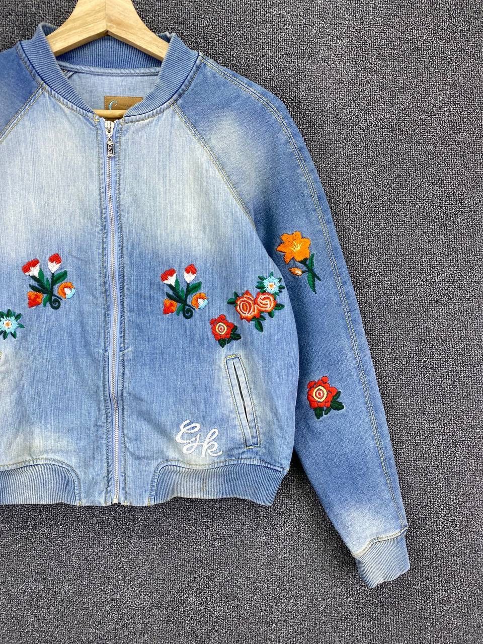 Japanese Brand Vintage Goji Italia Cactus Flowering Embroidery Denim Jacket Size M / US 6-8 / IT 42-44 - 4 Thumbnail