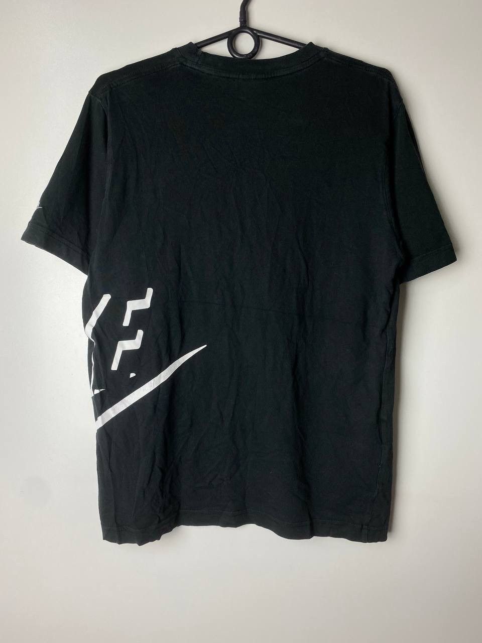 Nike Nike big swoosh t-shirt size M Size US M / EU 48-50 / 2 - 2 Thumbnail
